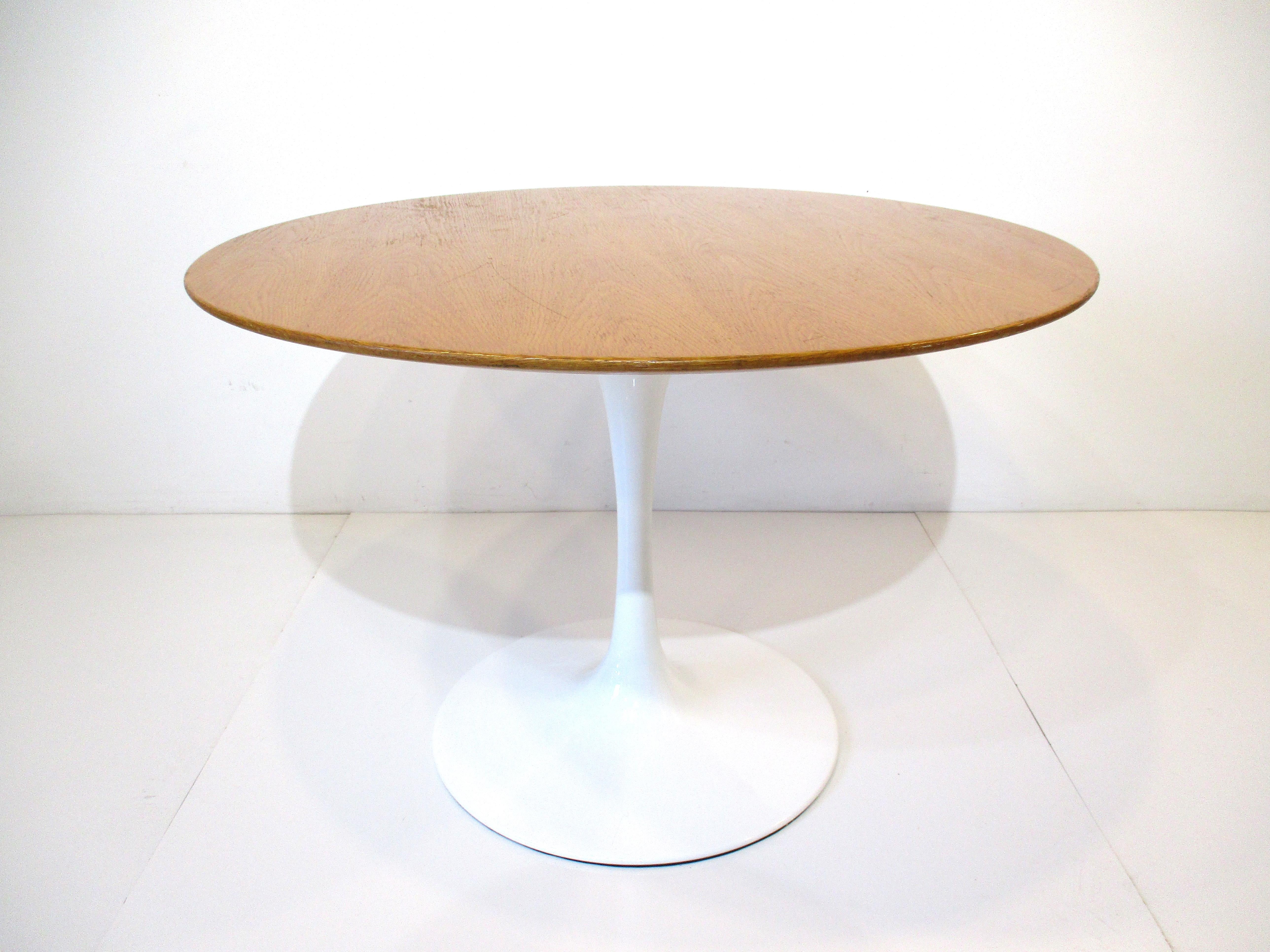 Eero Saarinen Oak Tulip Table for Knoll International 1