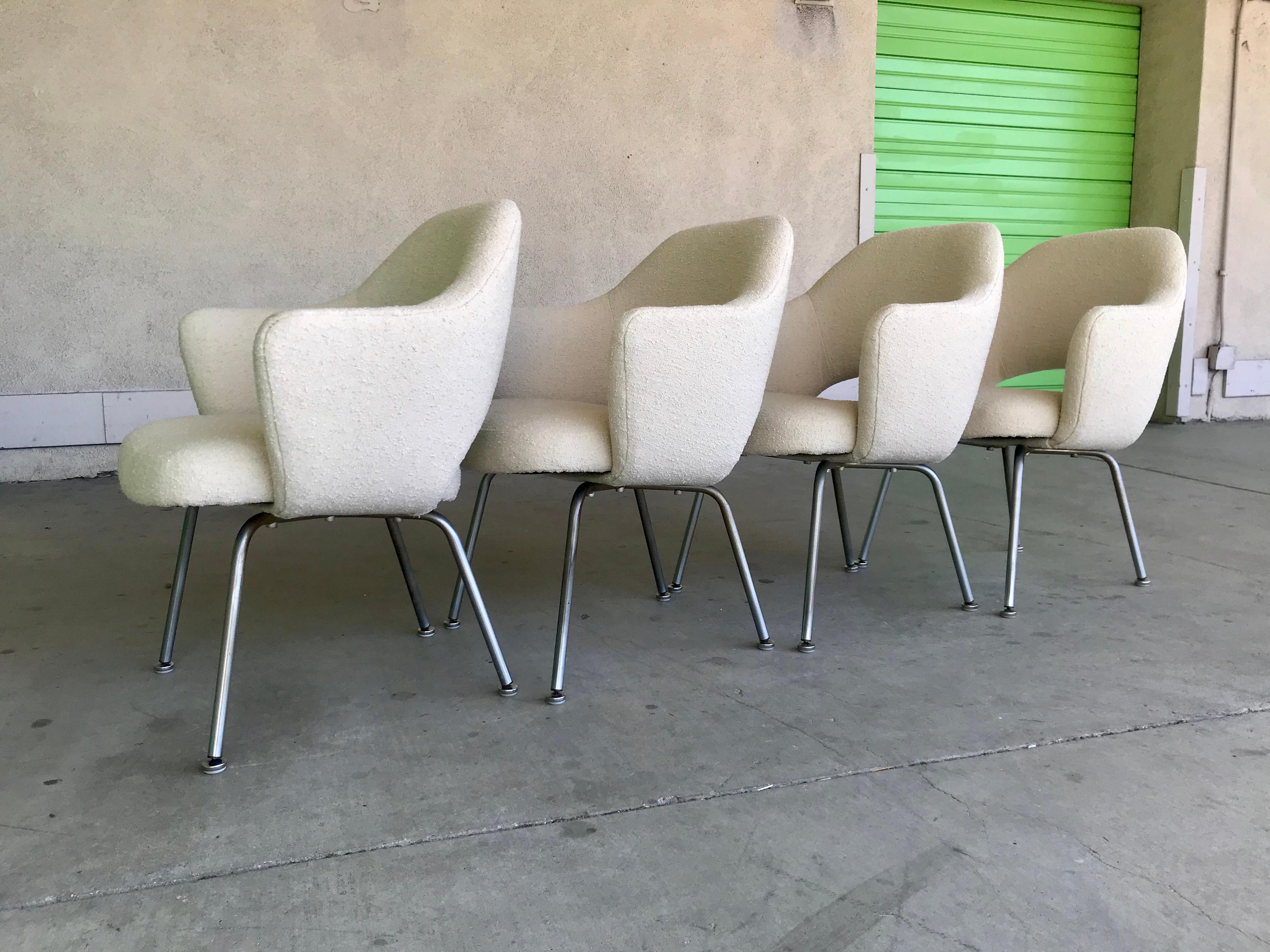 Eero Saarinen Occasional Knoll Chairs, 1965 In Good Condition In Los Angeles, CA