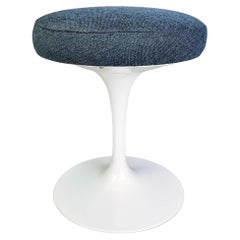 Eero Saarinen Otomana Fußhocker Knoll Intenational Tulip Hocker