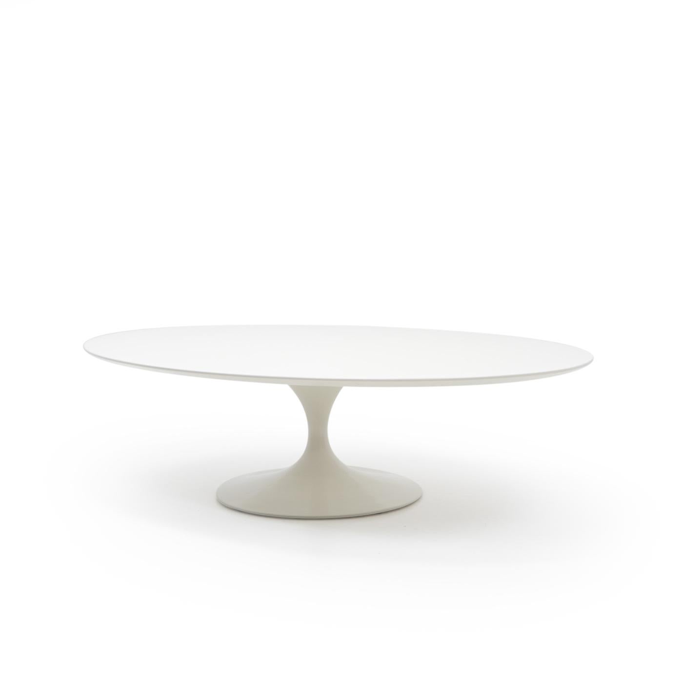 Mid-Century moderno Tavolino ovale di Eero Saarinen per Knoll International, produzione svizzera anni '70 in vendita