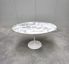 Table de salle à manger tulipe ovale en marbre Eero Saarinen par Knoll 1970