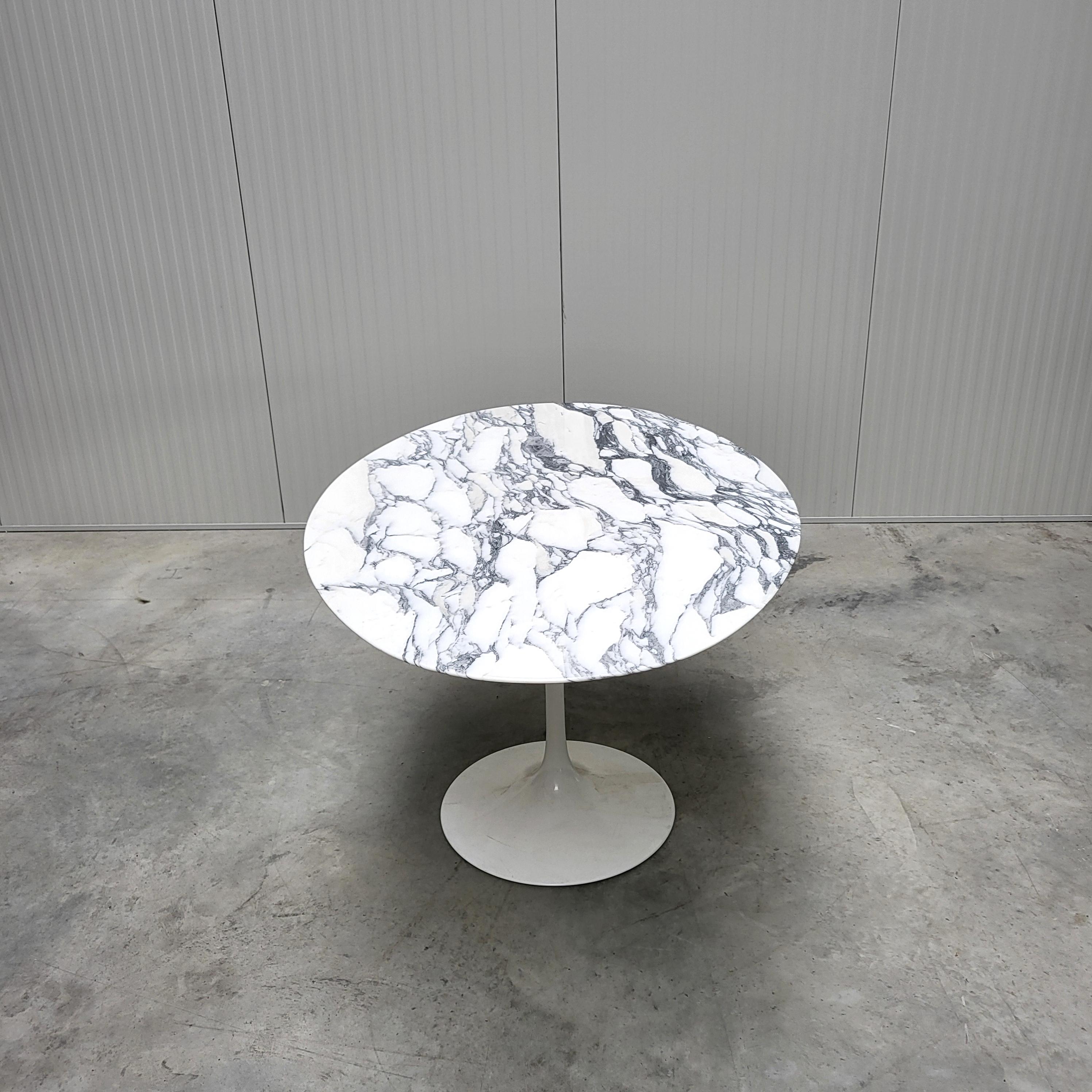 Hand-Crafted Eero Saarinen Oval Marble Tulip Dining Table by Knoll 1970s For Sale