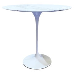 Eero Saarinen Oval Side Table with Calacatta Satin Marble & White Base