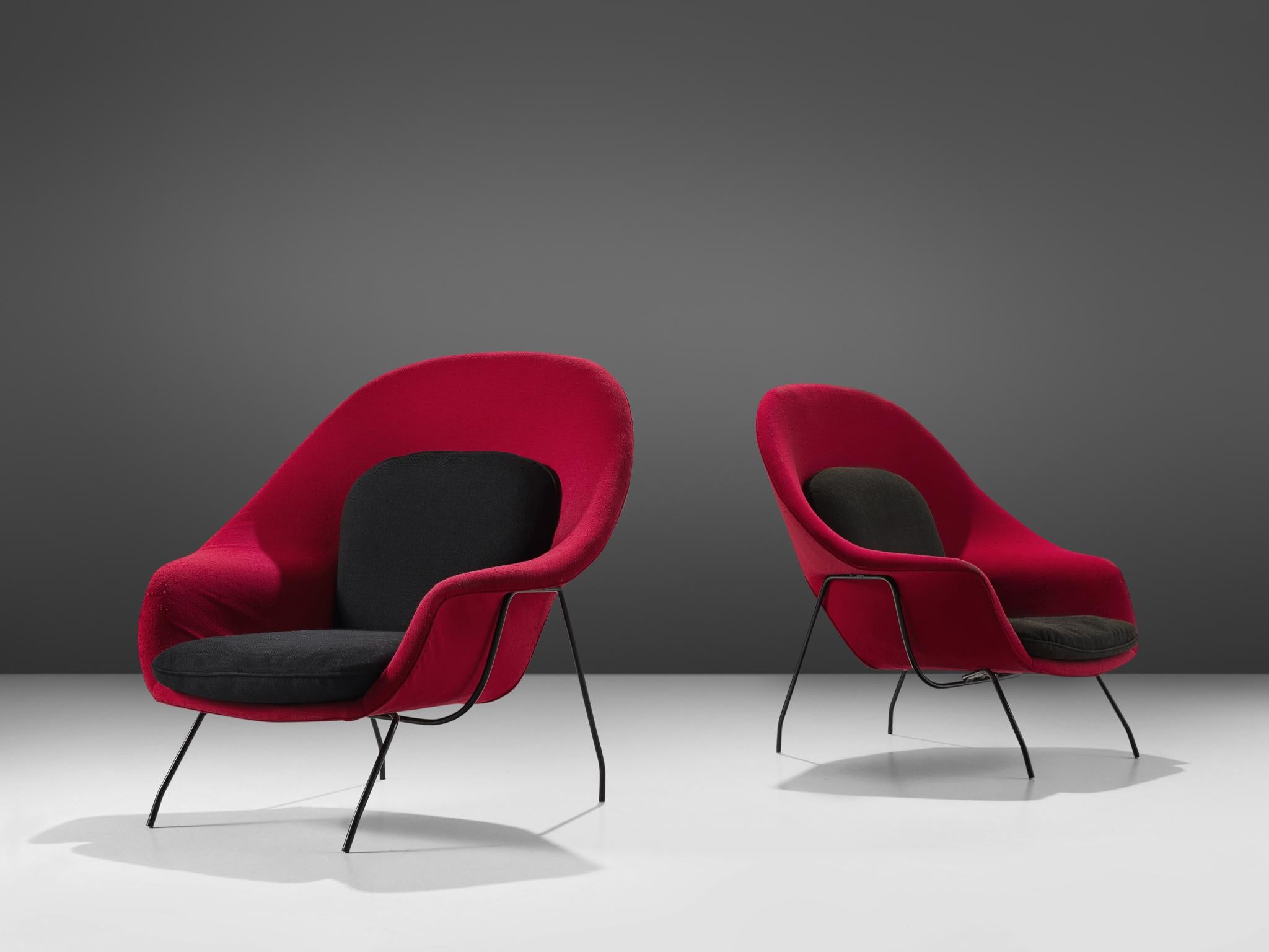Eero Saarinen for Knoll, pair of 'Womb' easy chairs, fabric, coated steel, United States, design 1948

This shelled, cushioned lounge chair ‘Womb’ was designed between 1946 and 1948 by Eero Saarinen. The chair was a specific request by Florence