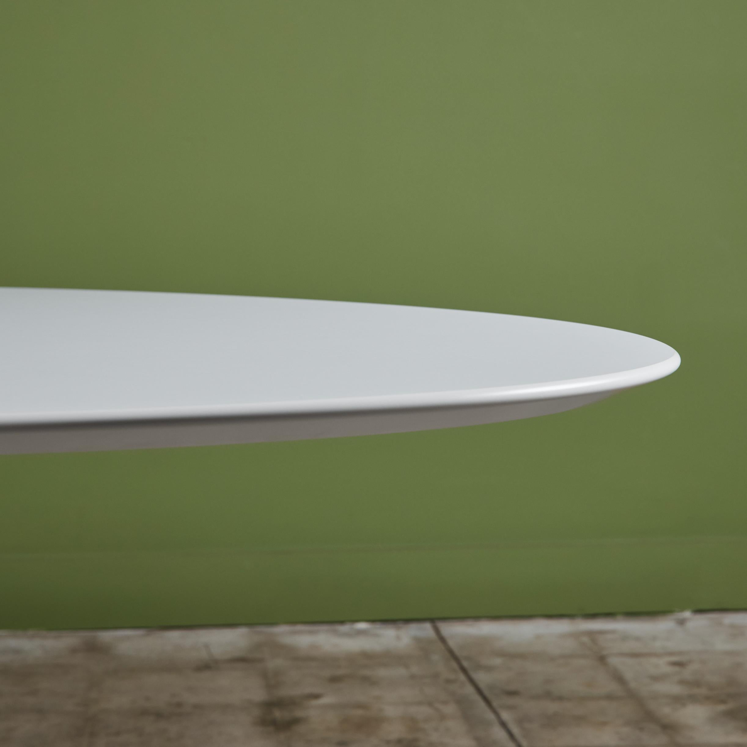Mesa de comedor/escritorio con pedestal Eero Saarinen para Knoll International en venta 8