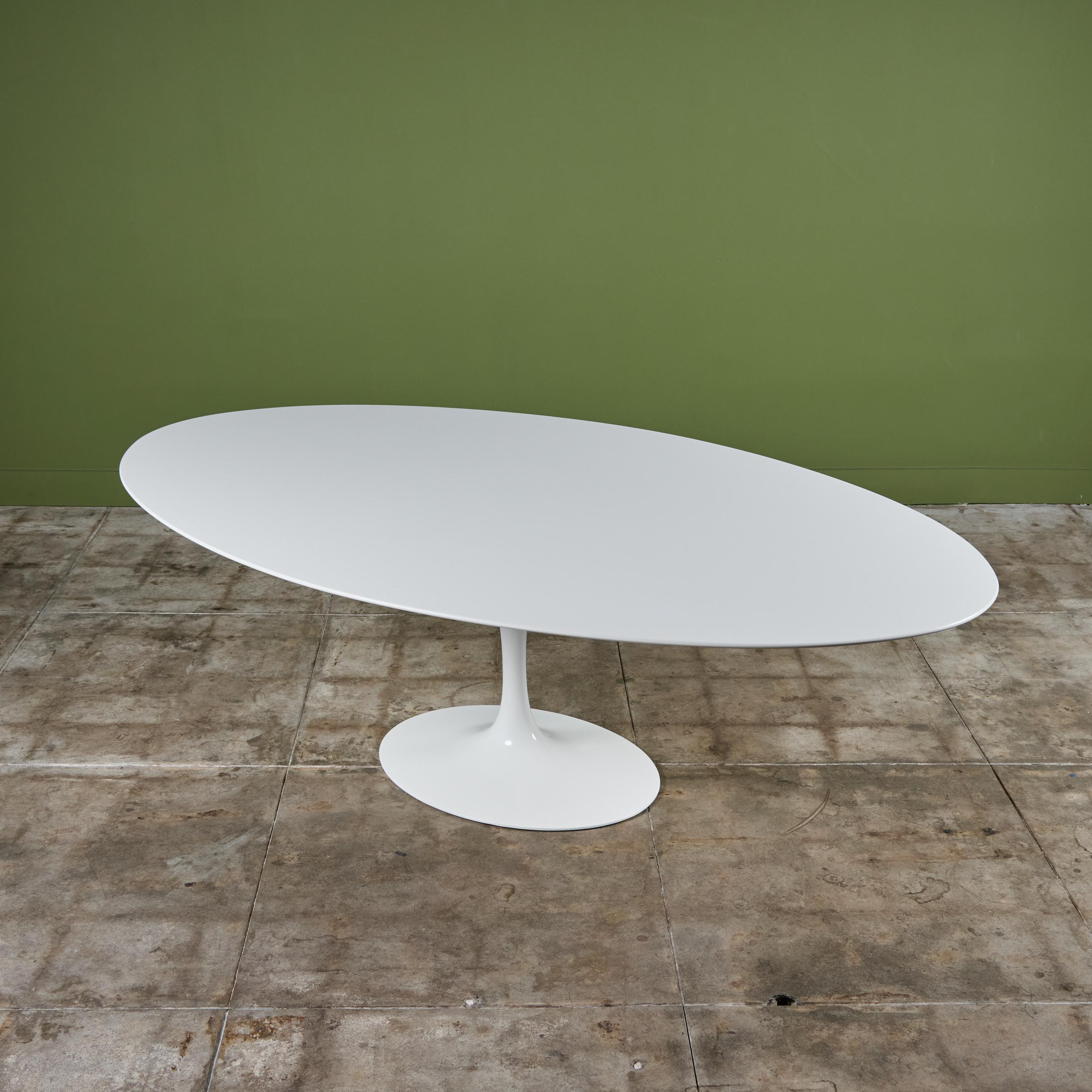Mesa de comedor/escritorio con pedestal Eero Saarinen para Knoll International en venta 1
