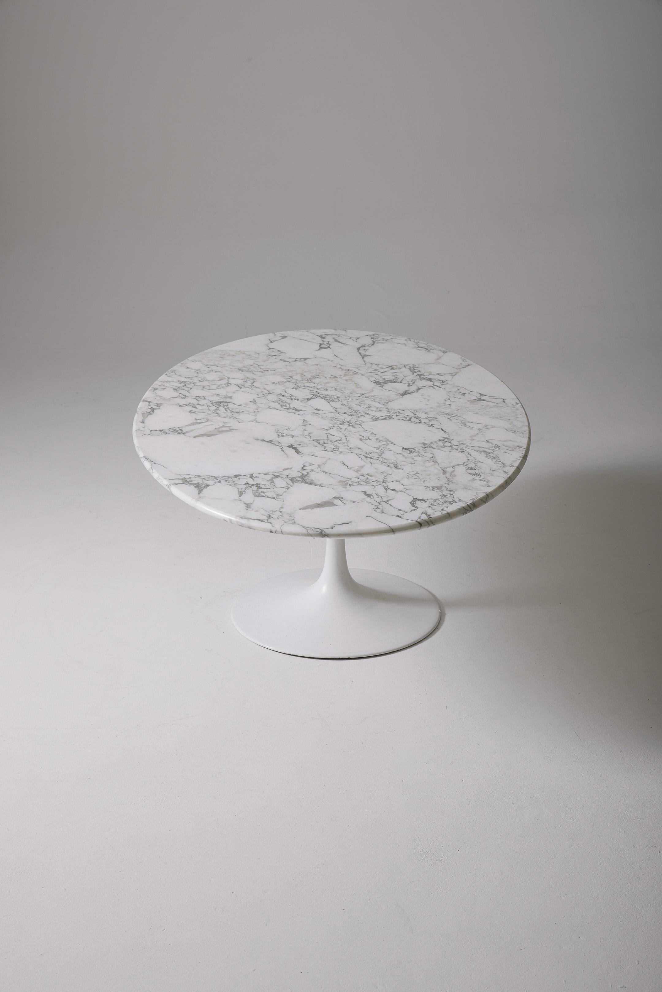 Eero Saarinen Pedestal Table In Good Condition For Sale In PARIS, FR