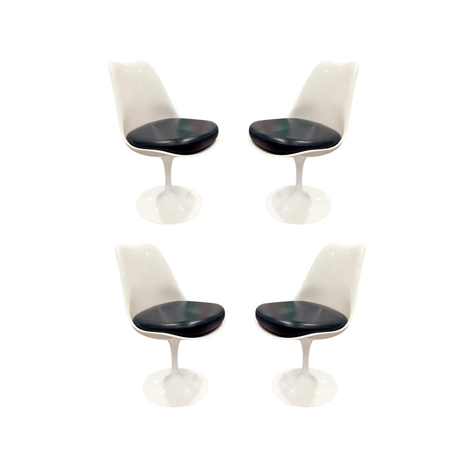Eero Saarinen Set of 4 Swiveling Tulip Chairs, 1960s Signed