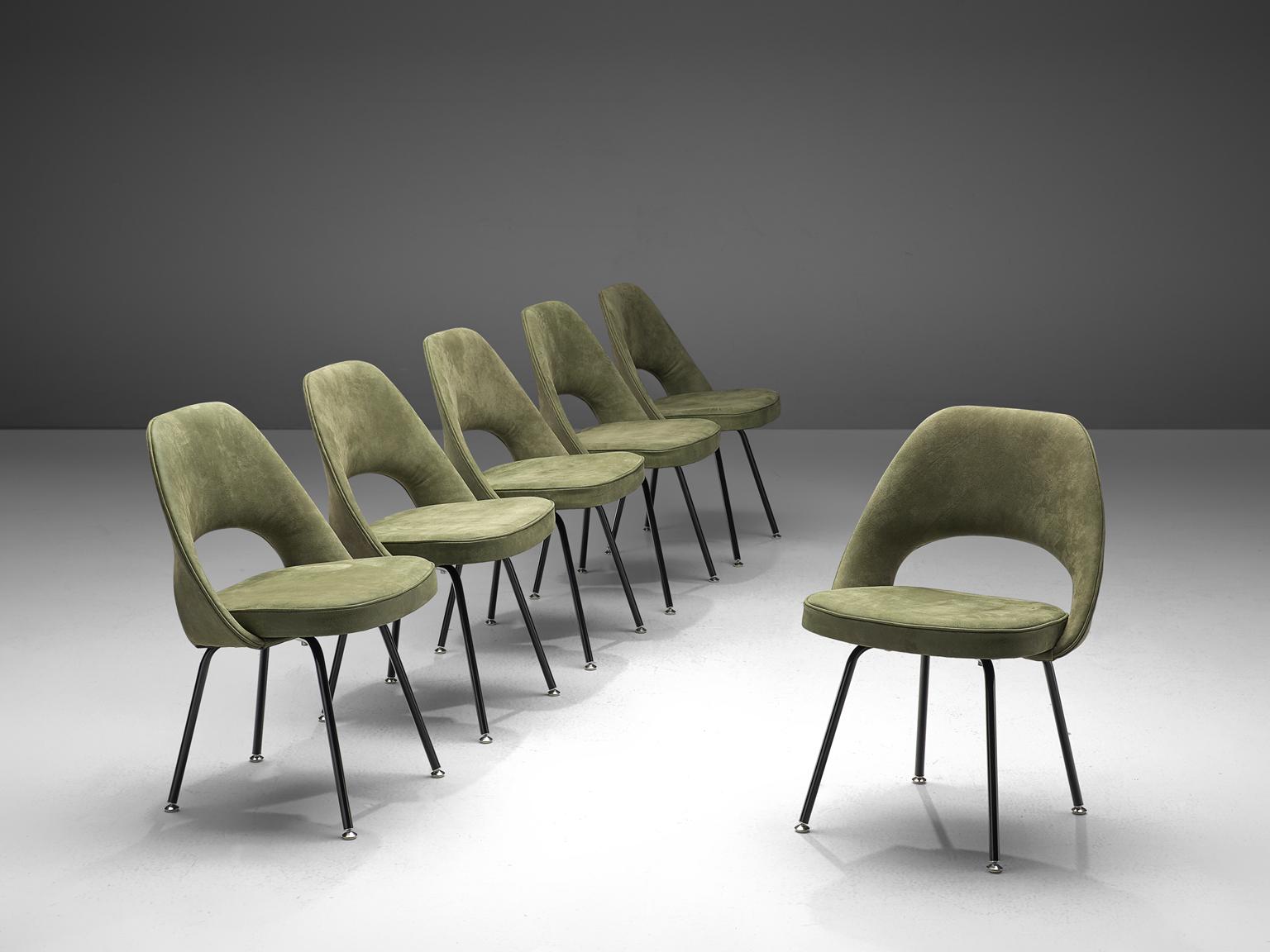 Eero Saarinen for Knoll International, set of six chairs model 72, metal and green suede, United States, 1948. 

Set of six organic shaped chairs designed by Eero Saarinen. This iconic model is reupholstered in high quality green suede. A fluid,