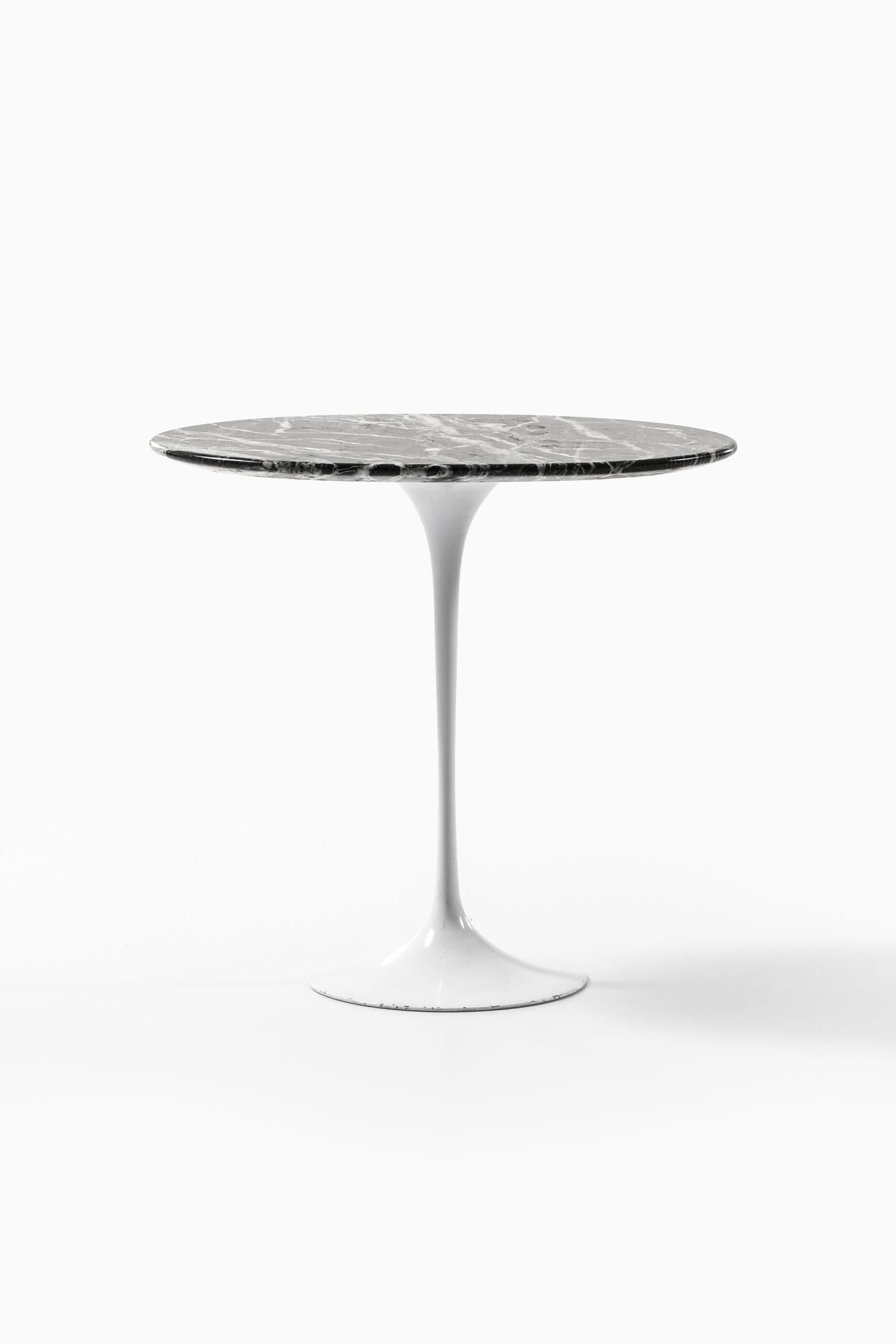Mid-20th Century Eero Saarinen Side Table Produced by Knoll International For Sale