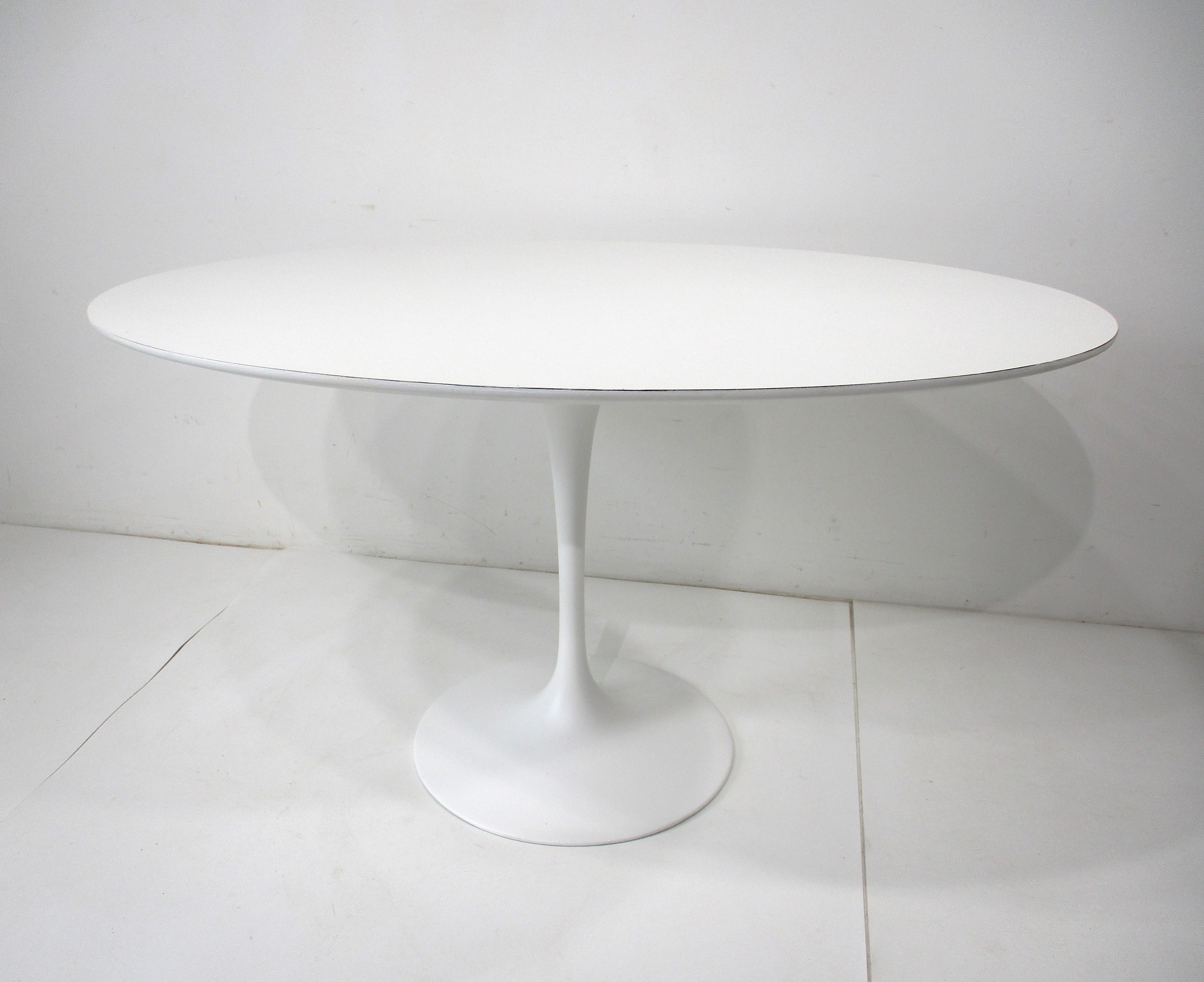 Eero Saarinen Small Oval Tulip Dining Table or Desk for Knoll 1