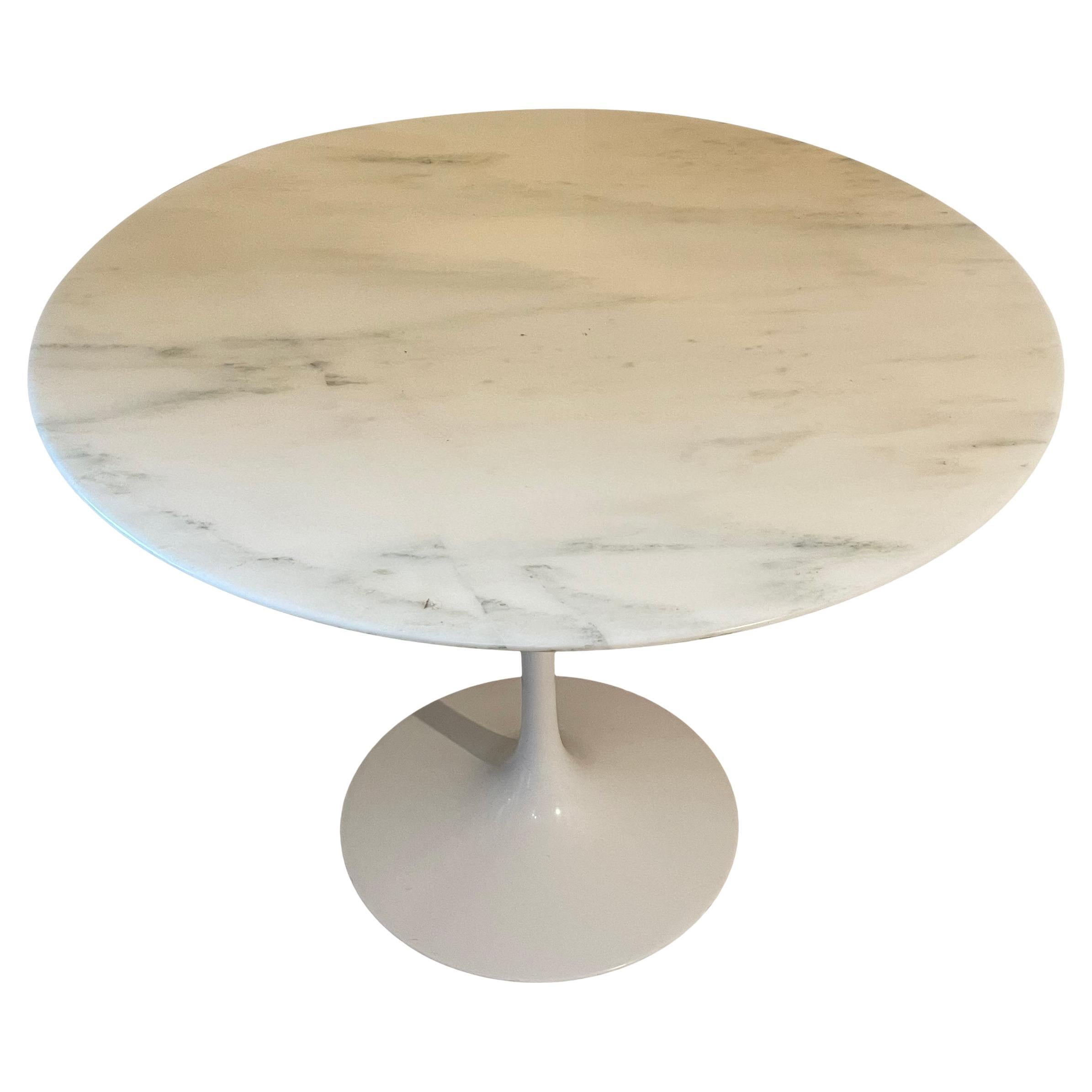 Eero Saarinen Space Age White Carrara Marble Tulip Table for Knoll, 1967 For Sale