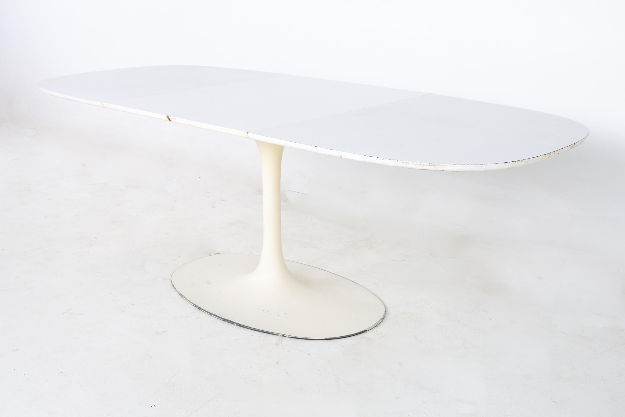 Eero Saarinen Style Burke Mid Century Expanding Oval Tulip Base Dining Table 5
