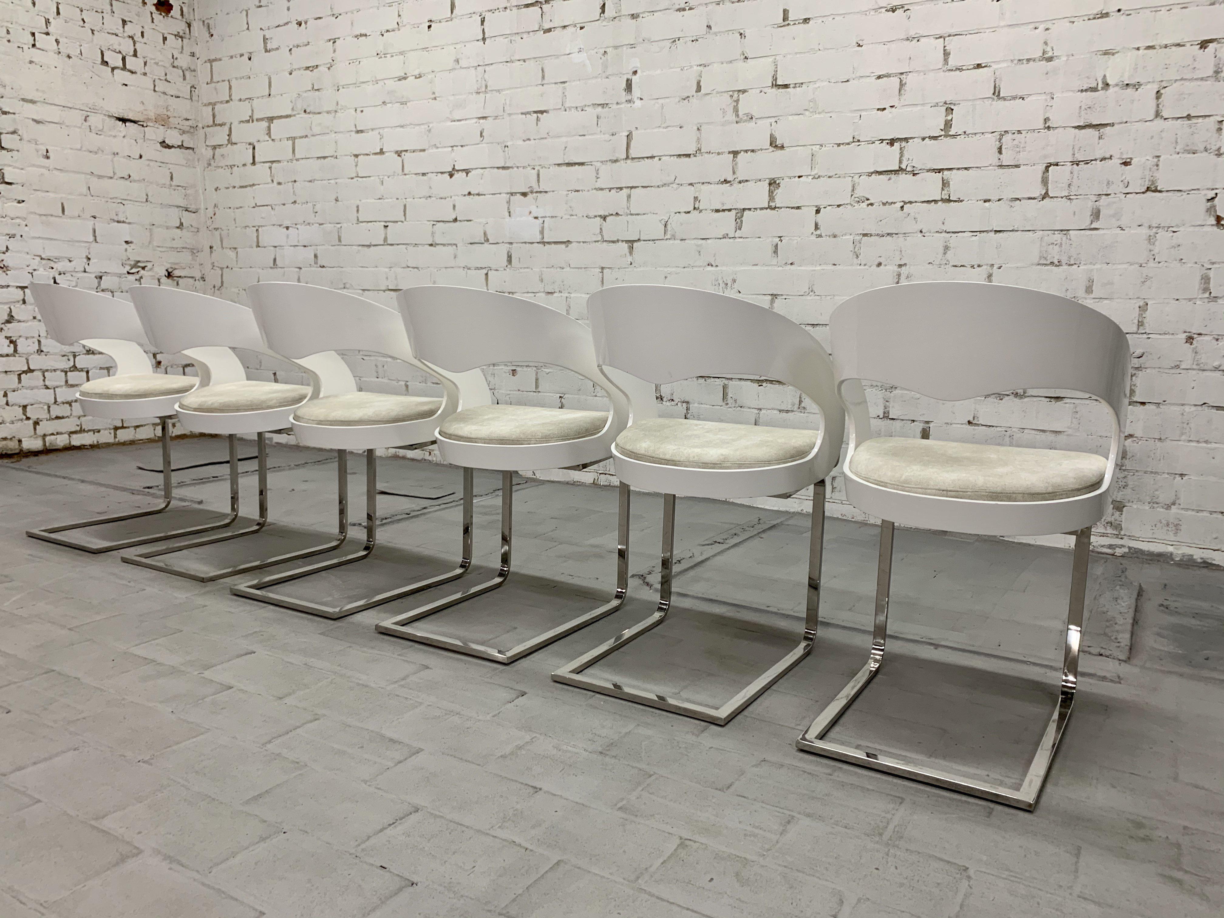 Fin du 20e siècle Chaises de salle à manger contemporaines de style Eero Saarinen - Lot de 6 en vente