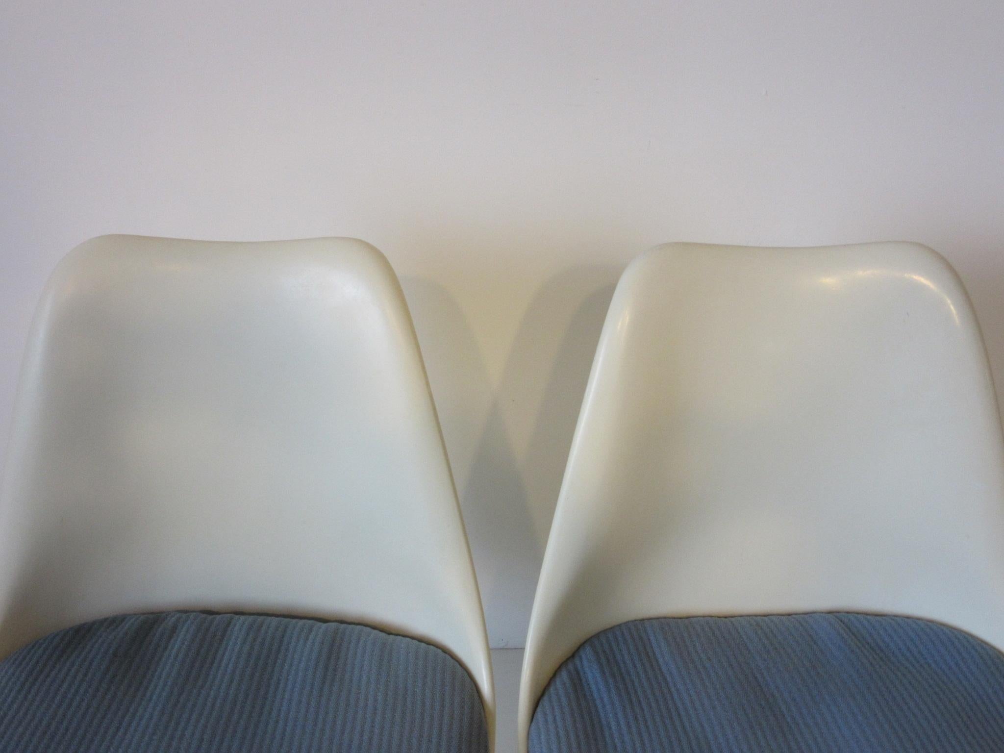 American Eero Saarinen Swiveling Tulip Chairs for Knoll