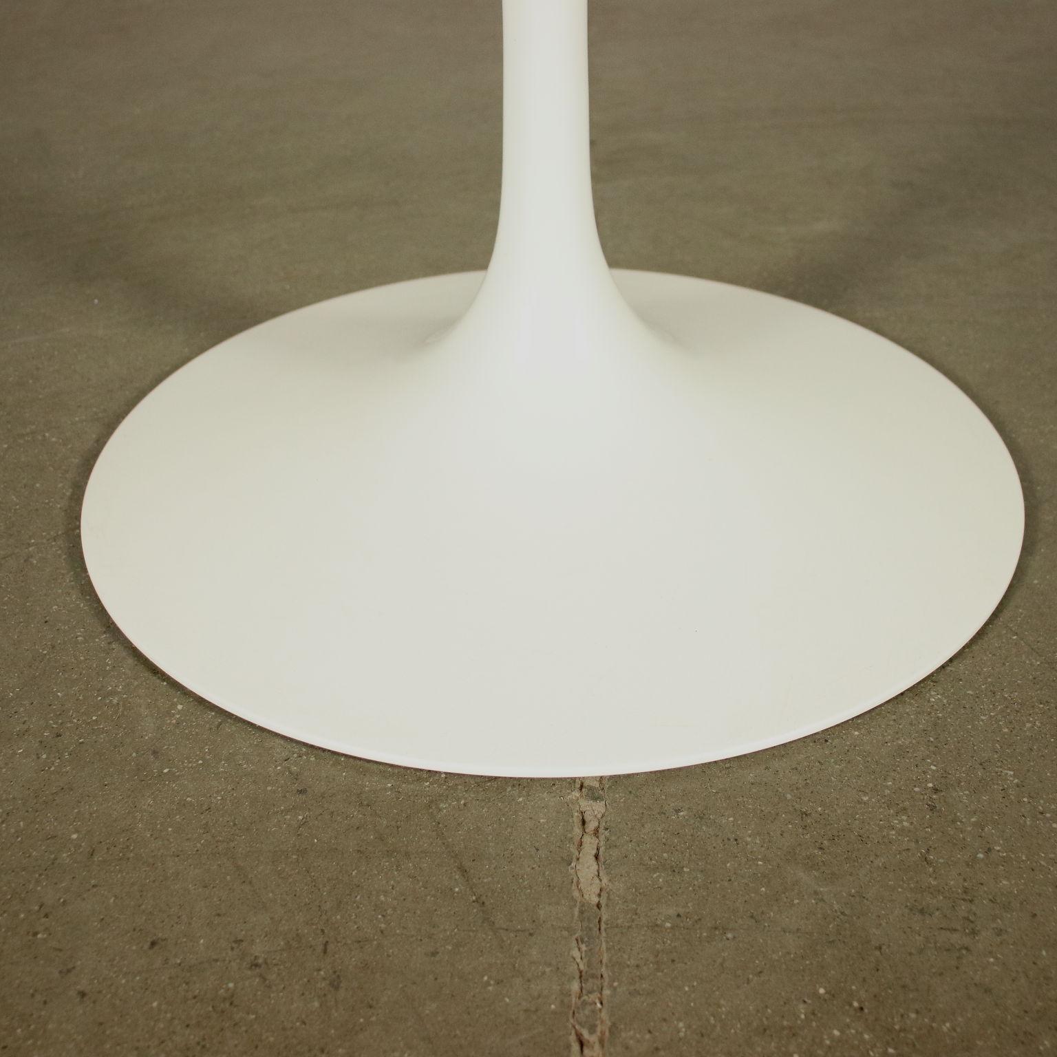 Late 20th Century Eero Saarinen Table Lacquered Aluminium Marble 1980s 1990s