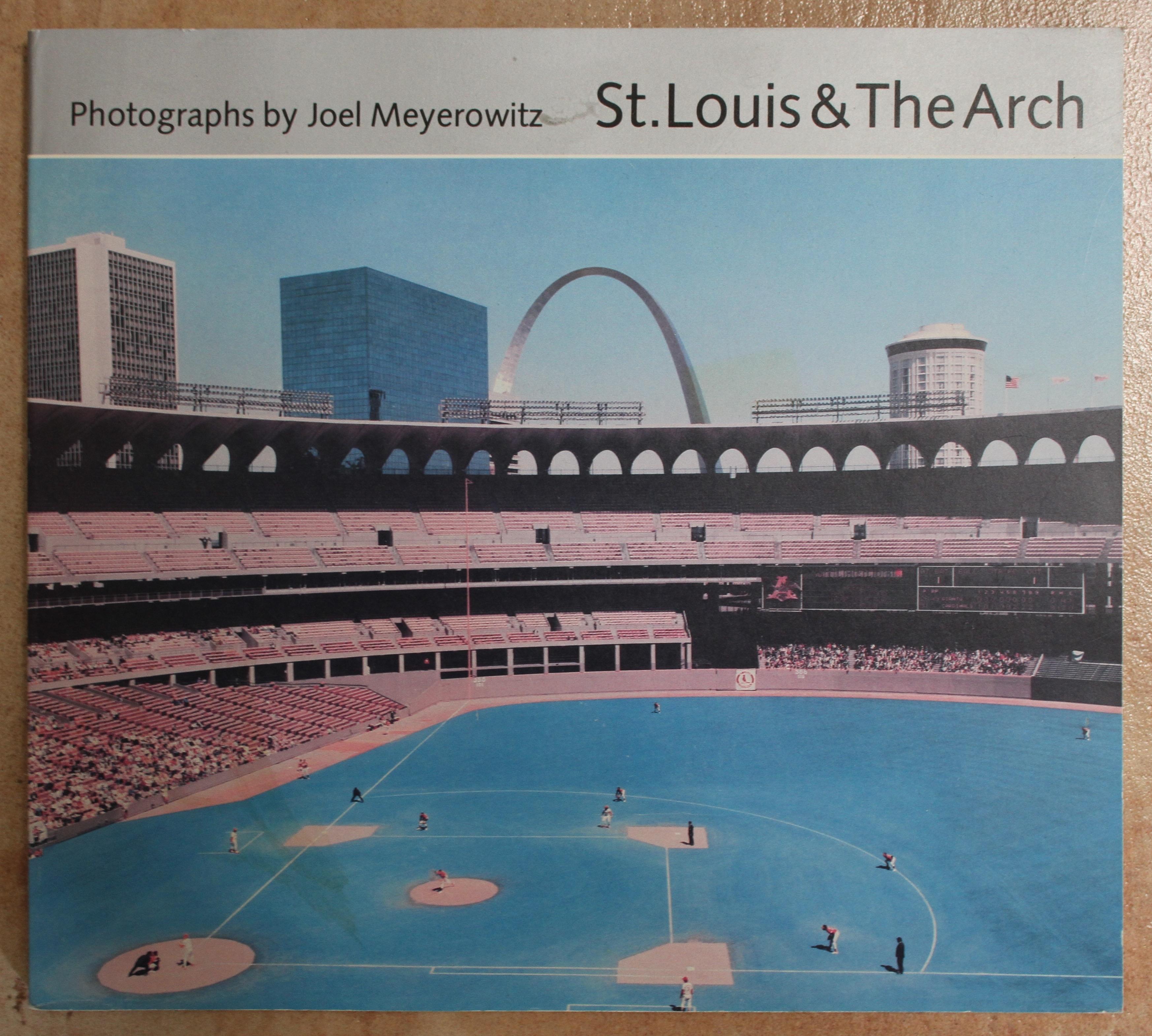 Eero Saarinen The Arch 'from St. Louis & the Arch' Photograph by Joel Meyerowitz For Sale 2