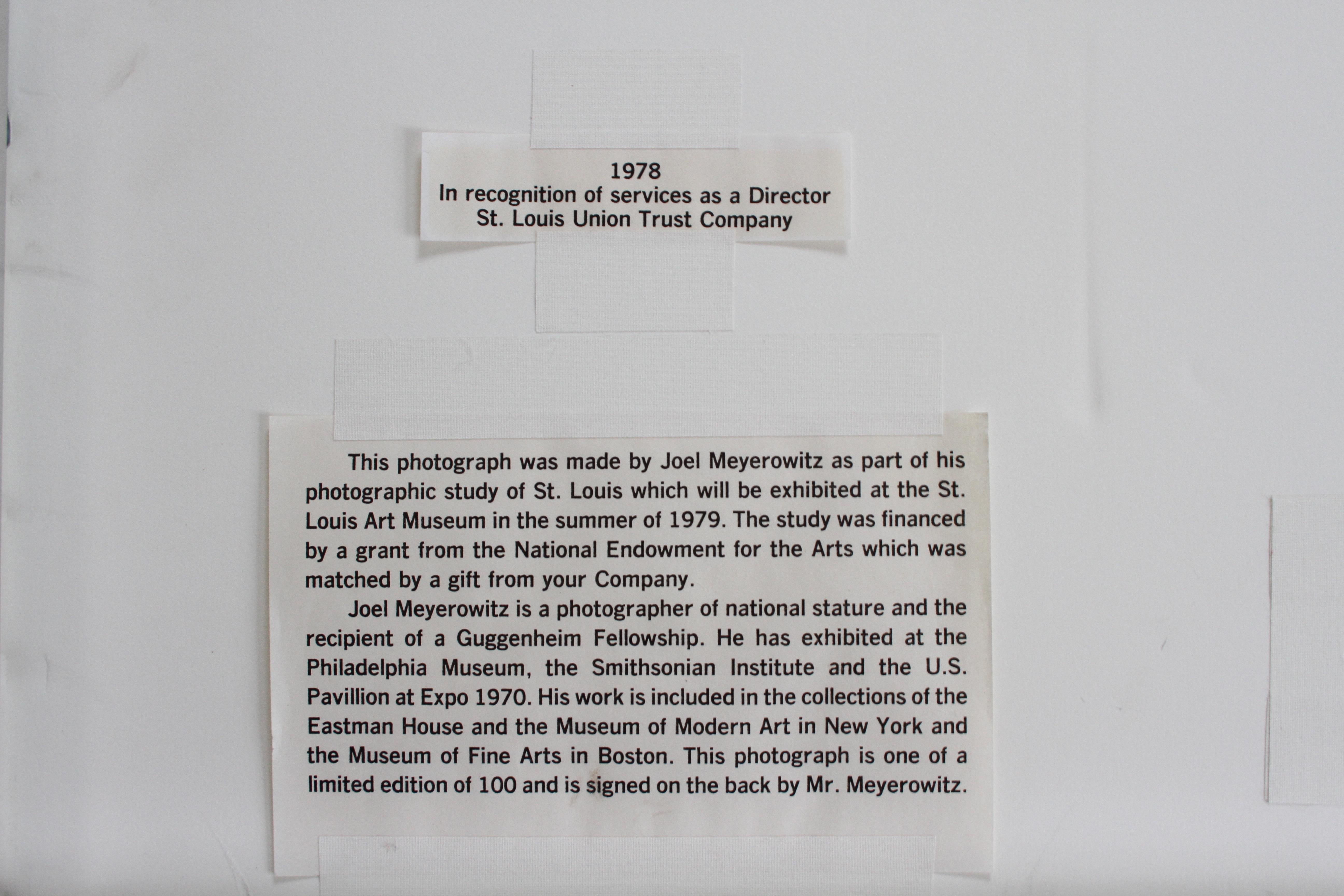 Eero Saarinen Der Bogen „aus St. Louis und dem Bogen“ Fotografie von Joel Meyerowitz im Angebot 2