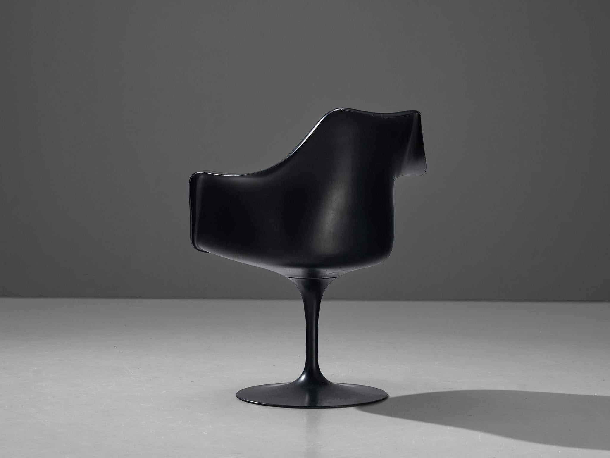 Mid-20th Century Eero Saarinen ‘Tulip’ Armchair in Black Leather