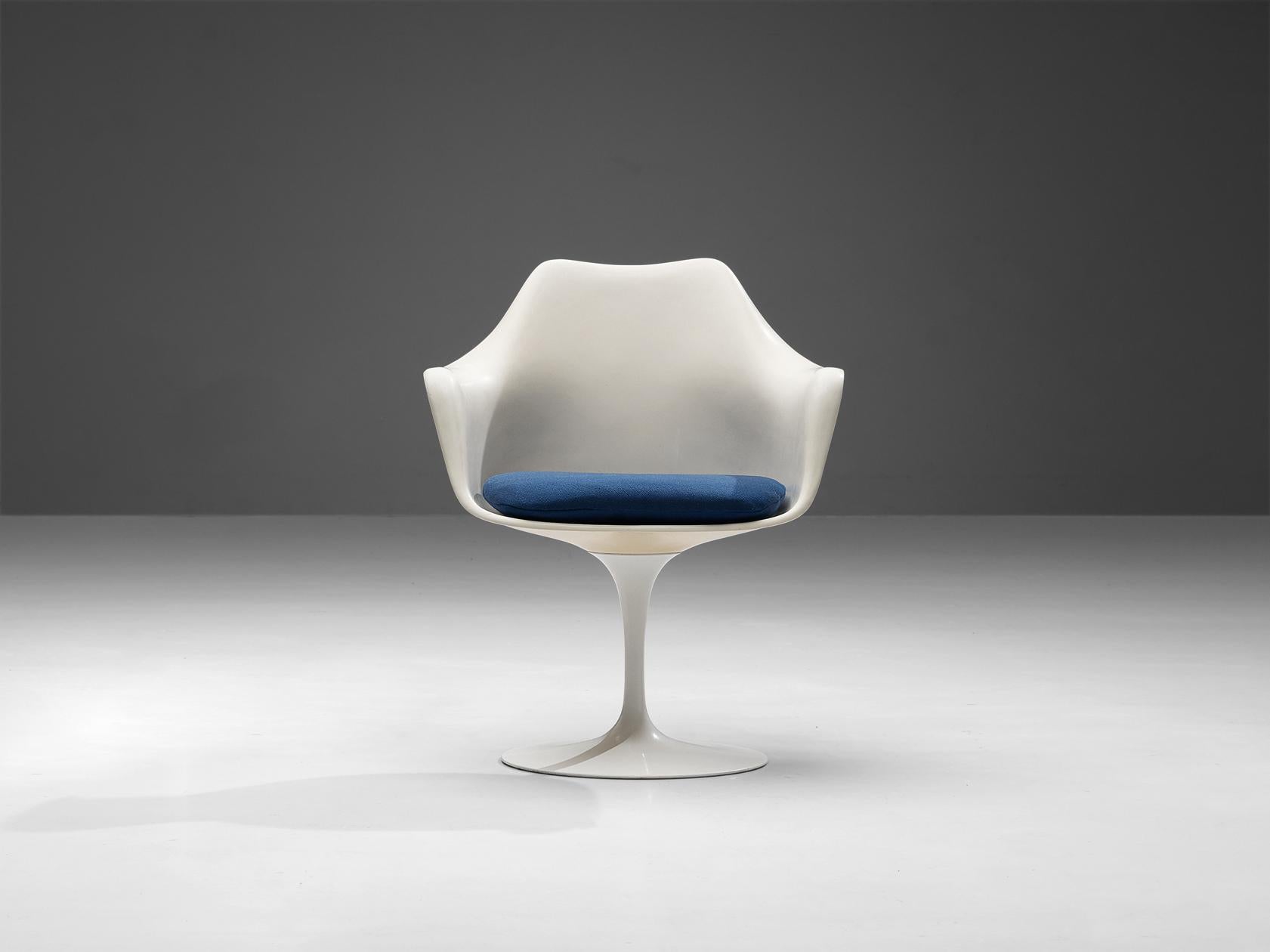 Aluminum Eero Saarinen 'Tulip' Armchair in Blue Upholstery