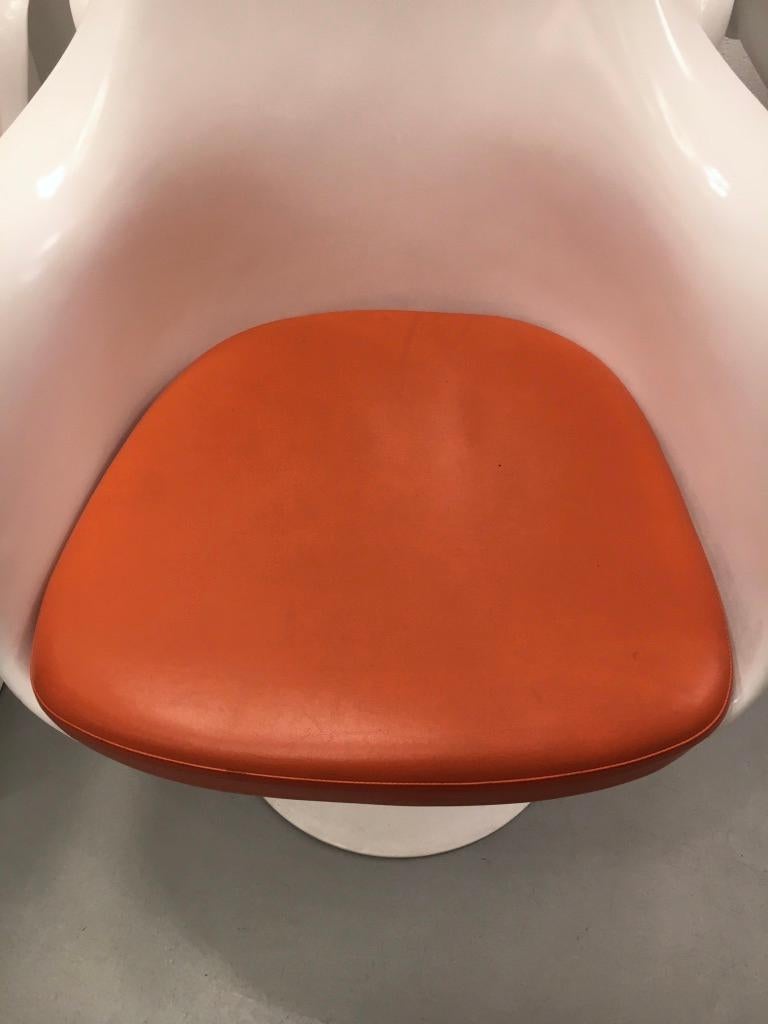 Eero Saarinen Tulip Armchairs by Knoll 2