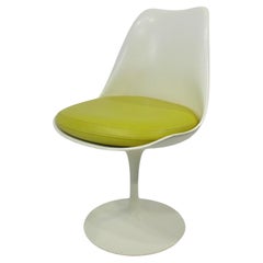 Eero Saarinen Tulip Desk Chair by Knoll
