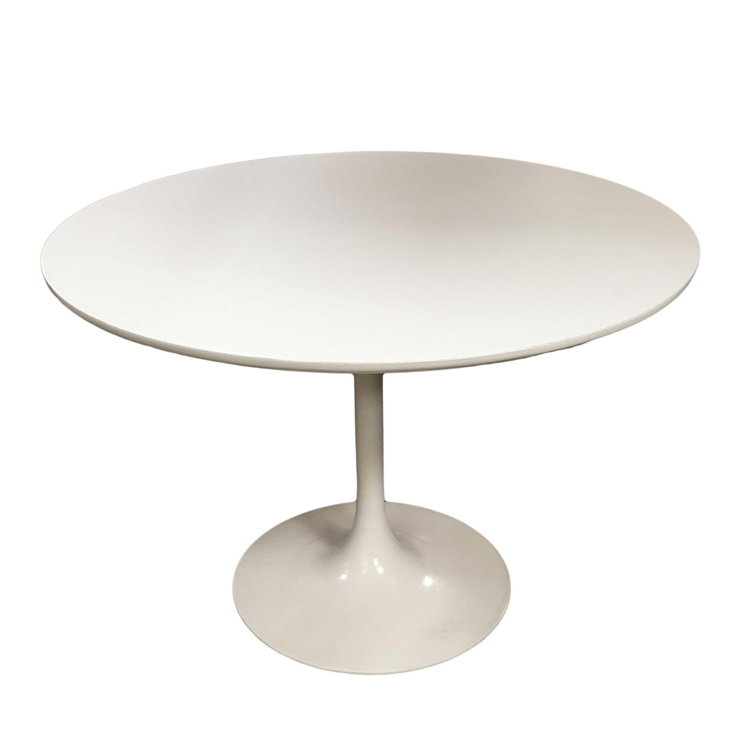 Eero Saarinen 60 inch Marble Tulip Dining Table for Knoll at 1stDibs