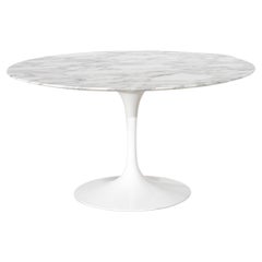Eero Saarinen  Mesa de comedor Tulip Mármol Knoll International