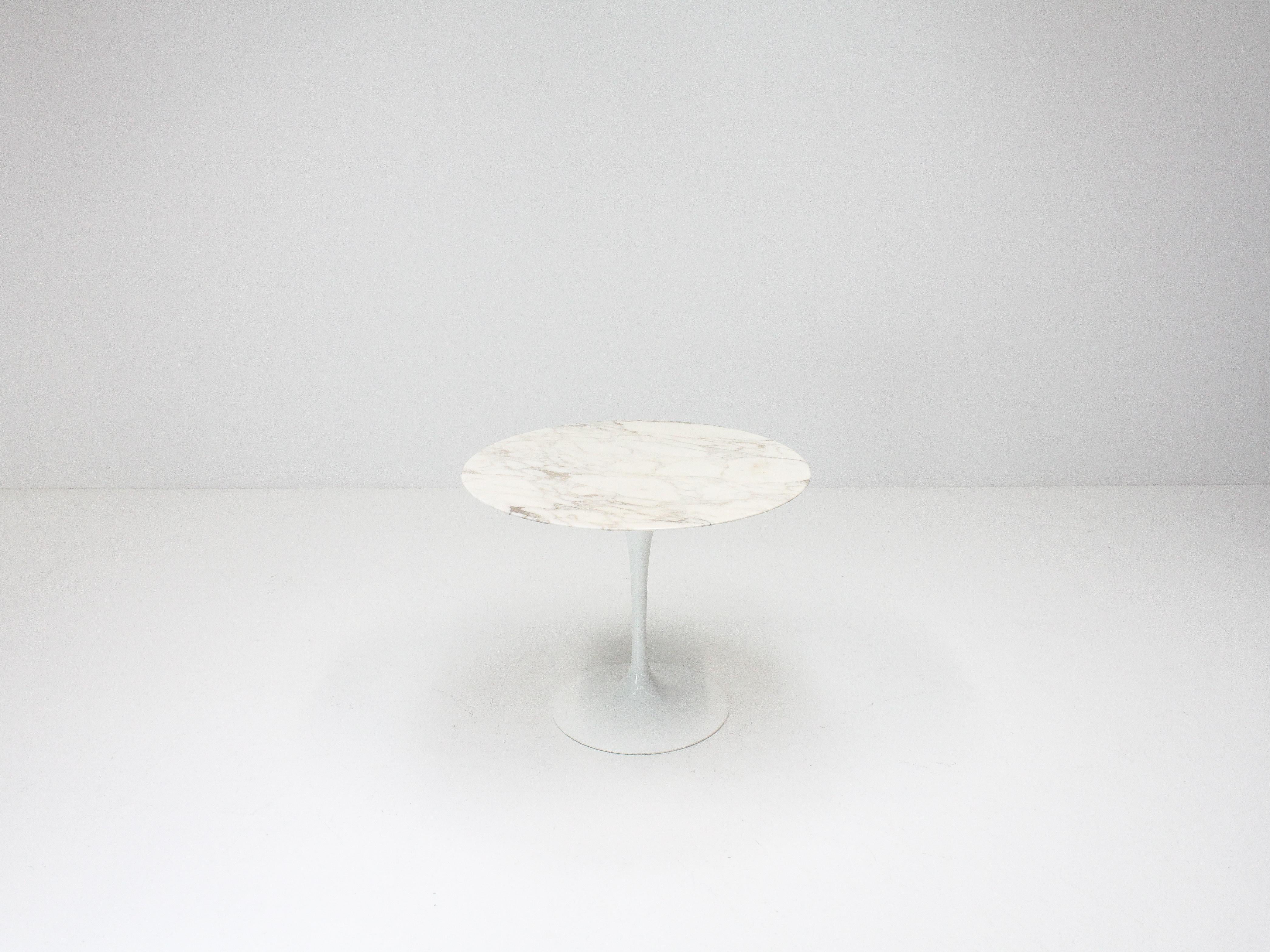 Eero Saarinen Tulip Dining Table, Marble Top, Knoll, Designed 1956 2