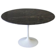 Eero Saarinen Tulip Dining Table with Marble Top
