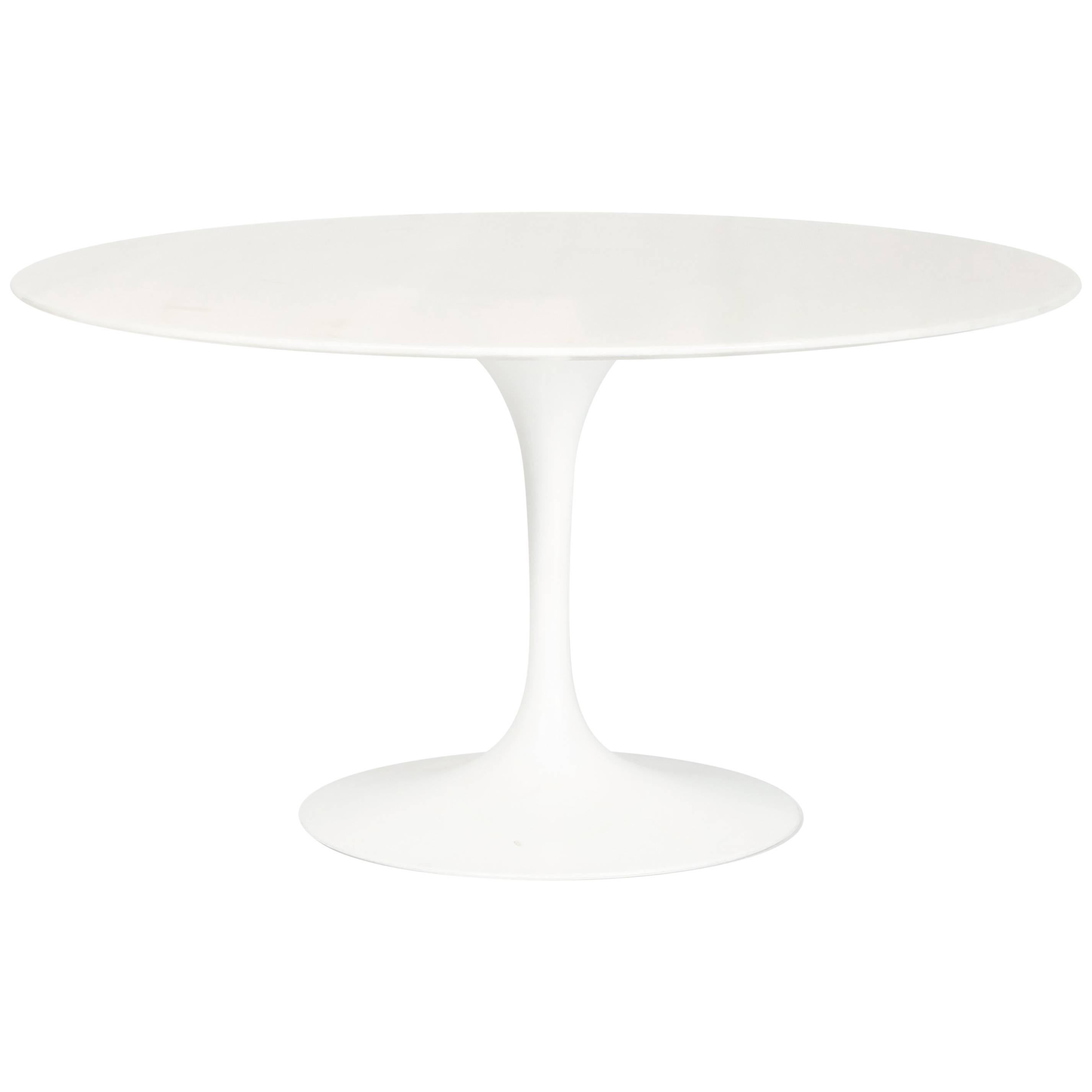 Eero Saarinen “Tulip” Marble Dining Table Knoll International, 1970s