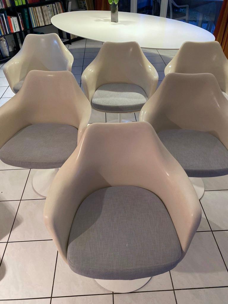 Eero Saarinen Tulip Oval White Laminate Dining Table by Knoll 2