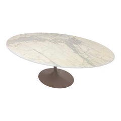 Eero Saarinen Tulip Oval Carrara Arabescato Marble Tulip Table for Knoll, 1967