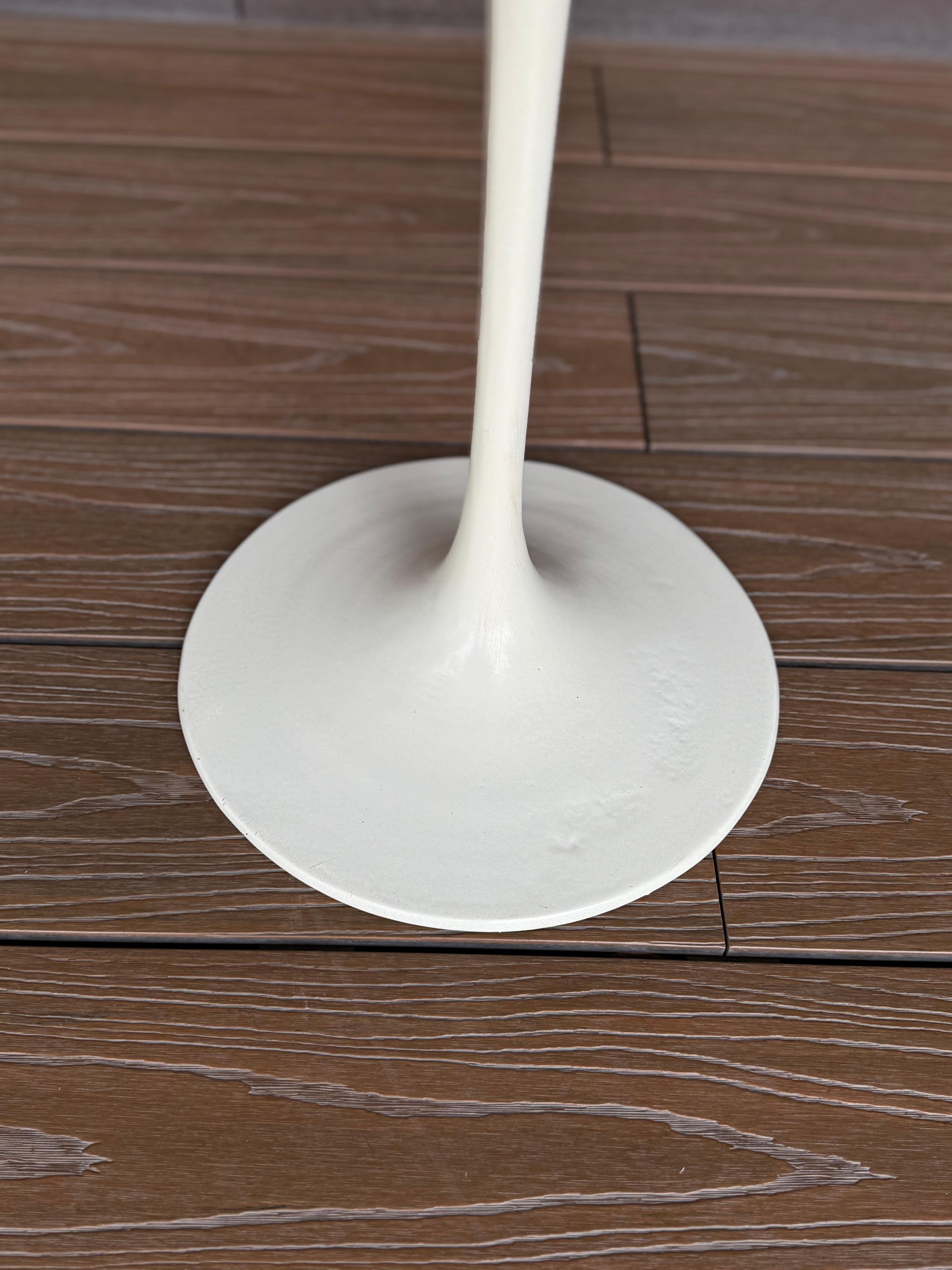 Aluminum Eero Saarinen Tulip Oval End Table for Knoll For Sale