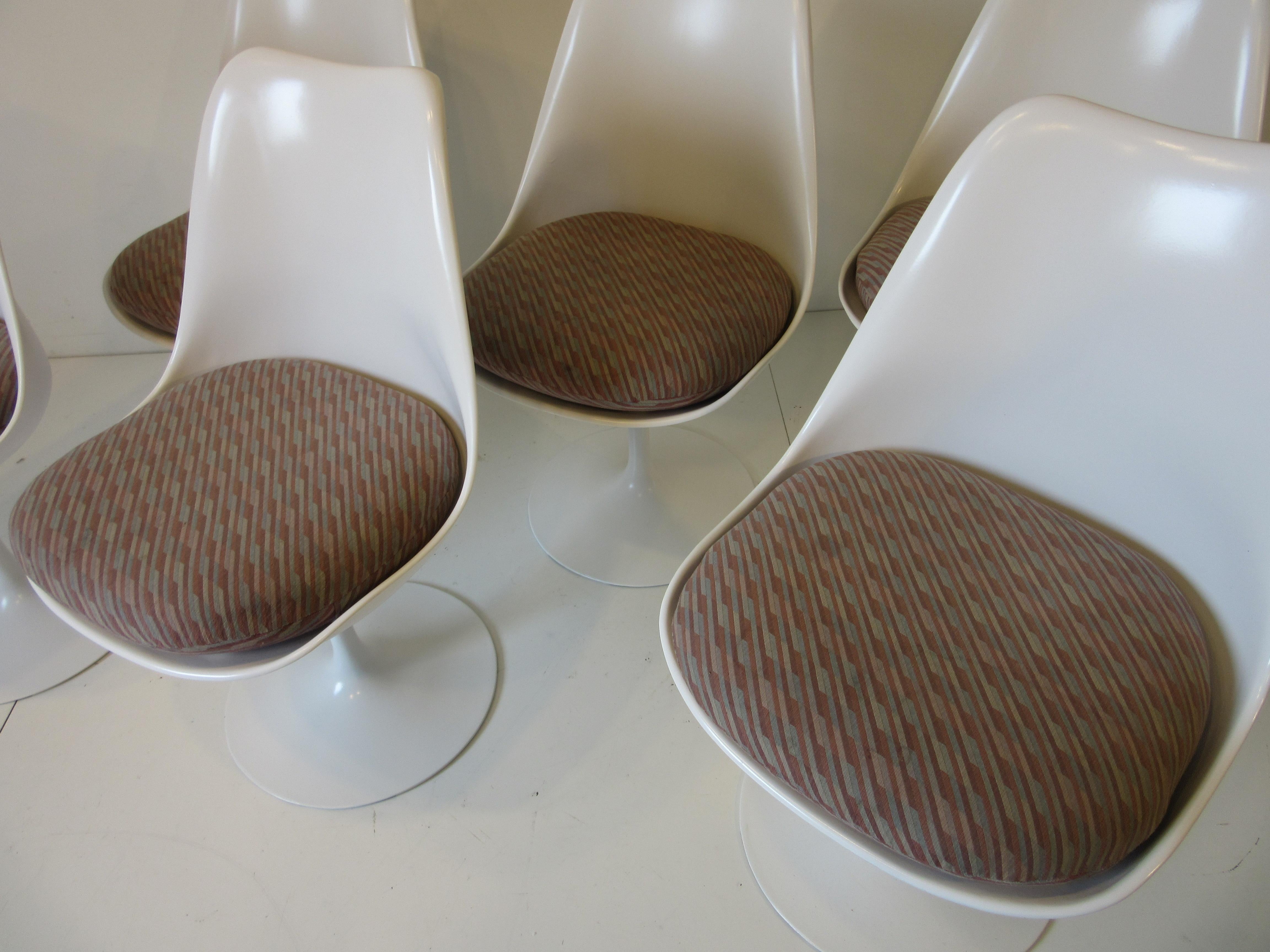 Eero Saarinen Tulip Side Chairs for Knoll 3