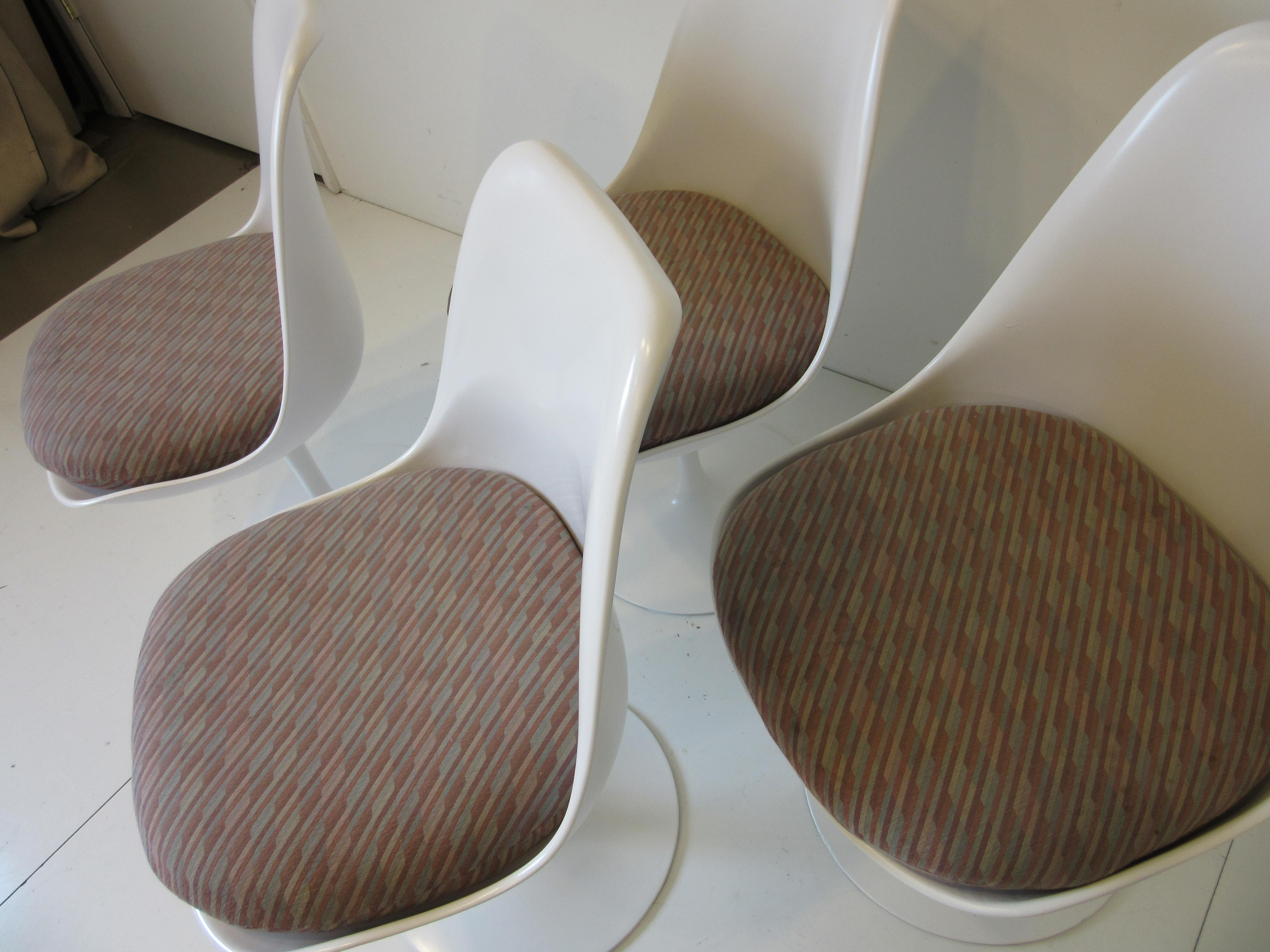 Eero Saarinen Tulip Side Chairs for Knoll 4
