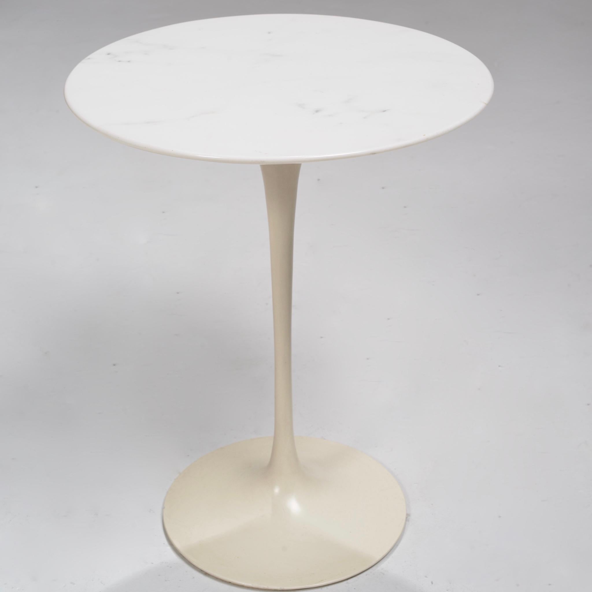 Eero Saarinen Tulip Side Table for Knoll 1
