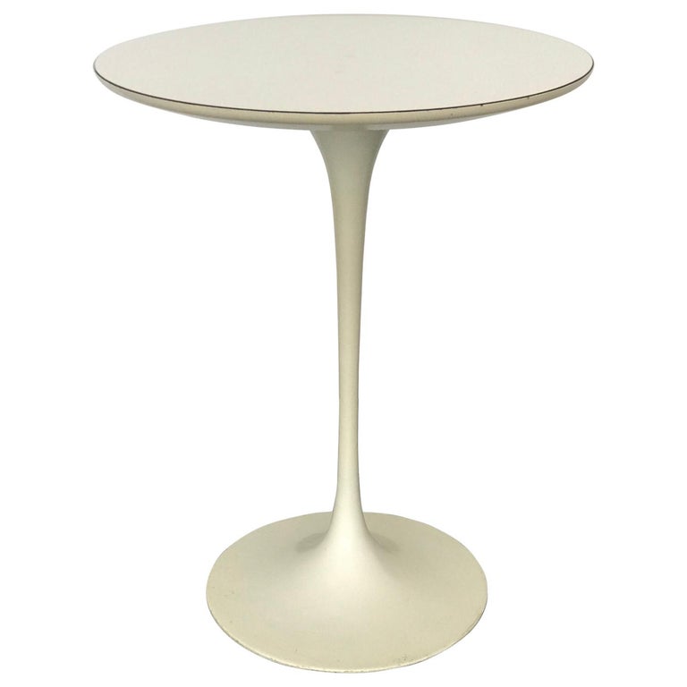 Eero Saarinen Tulip Side Table for Knoll at 1stDibs
