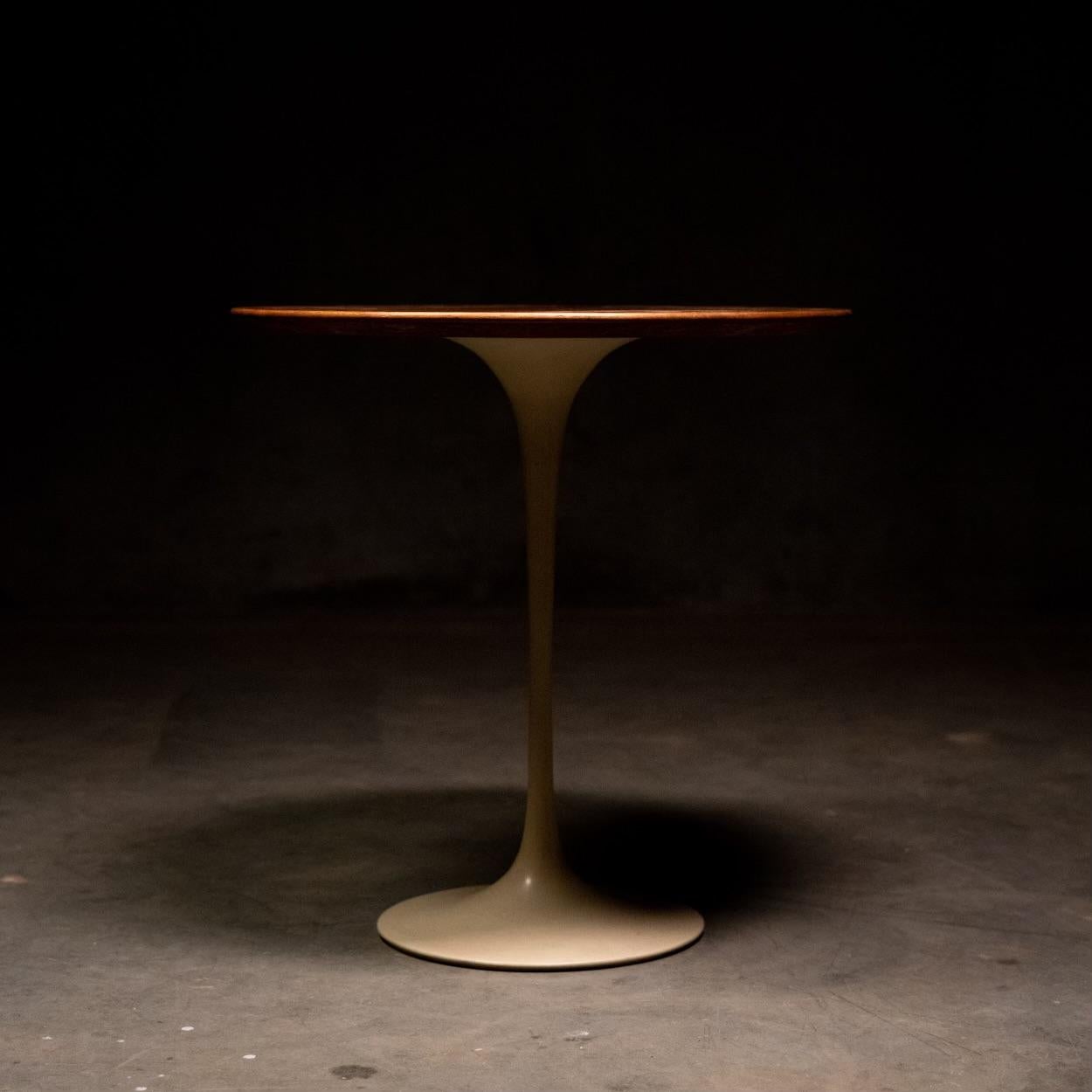 American Eero Saarinen Tulip Side Tables for Knoll in Walnut