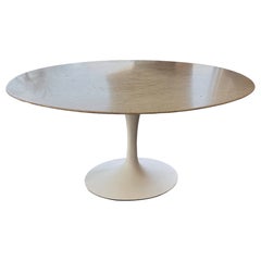 Eero Saarinen Tulip Table