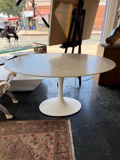 Eero Saarinen Tulip Table