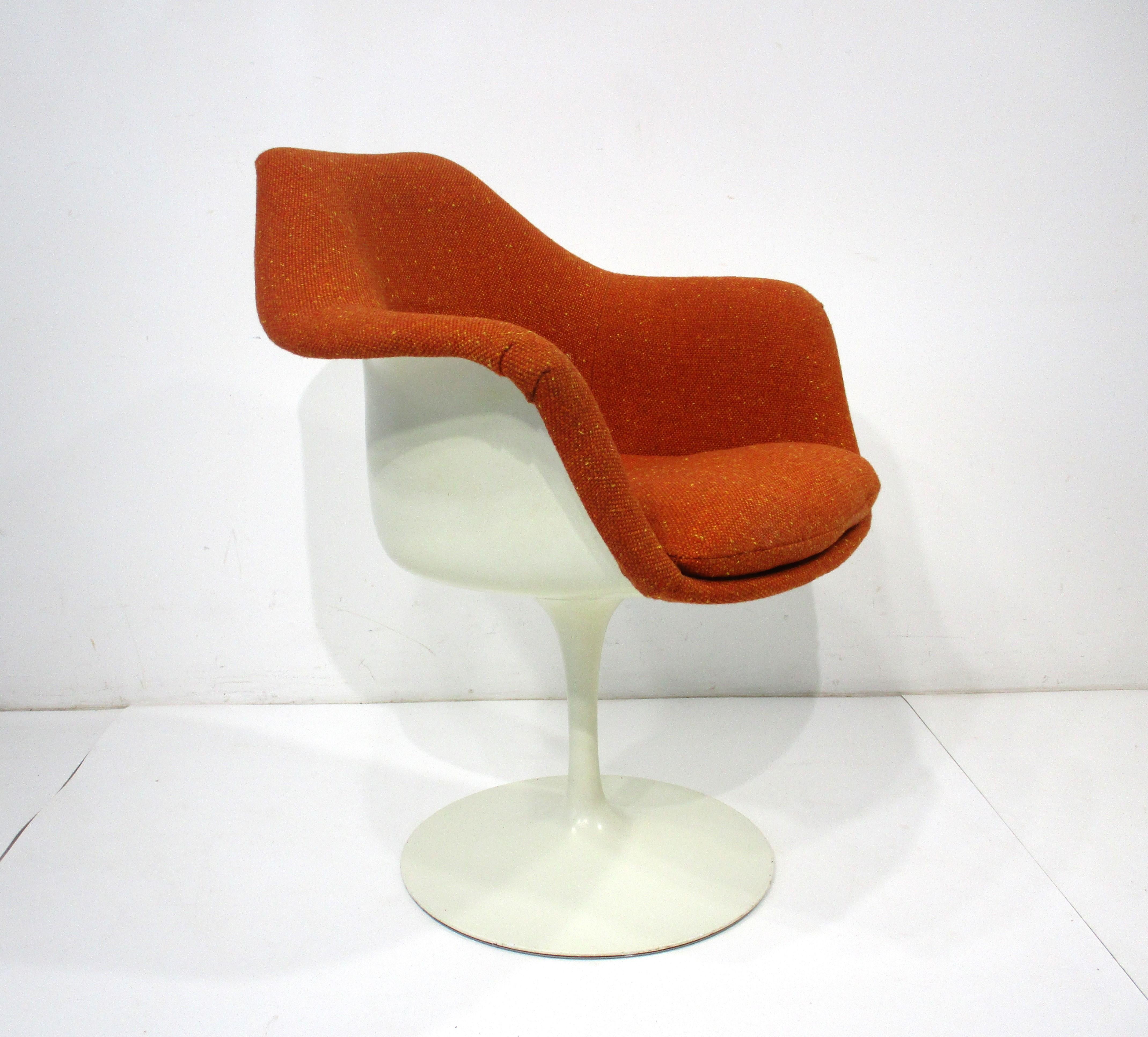 Mid-Century Modern Eero Saarinen Upholstered Tulip Armchair for Knoll  For Sale