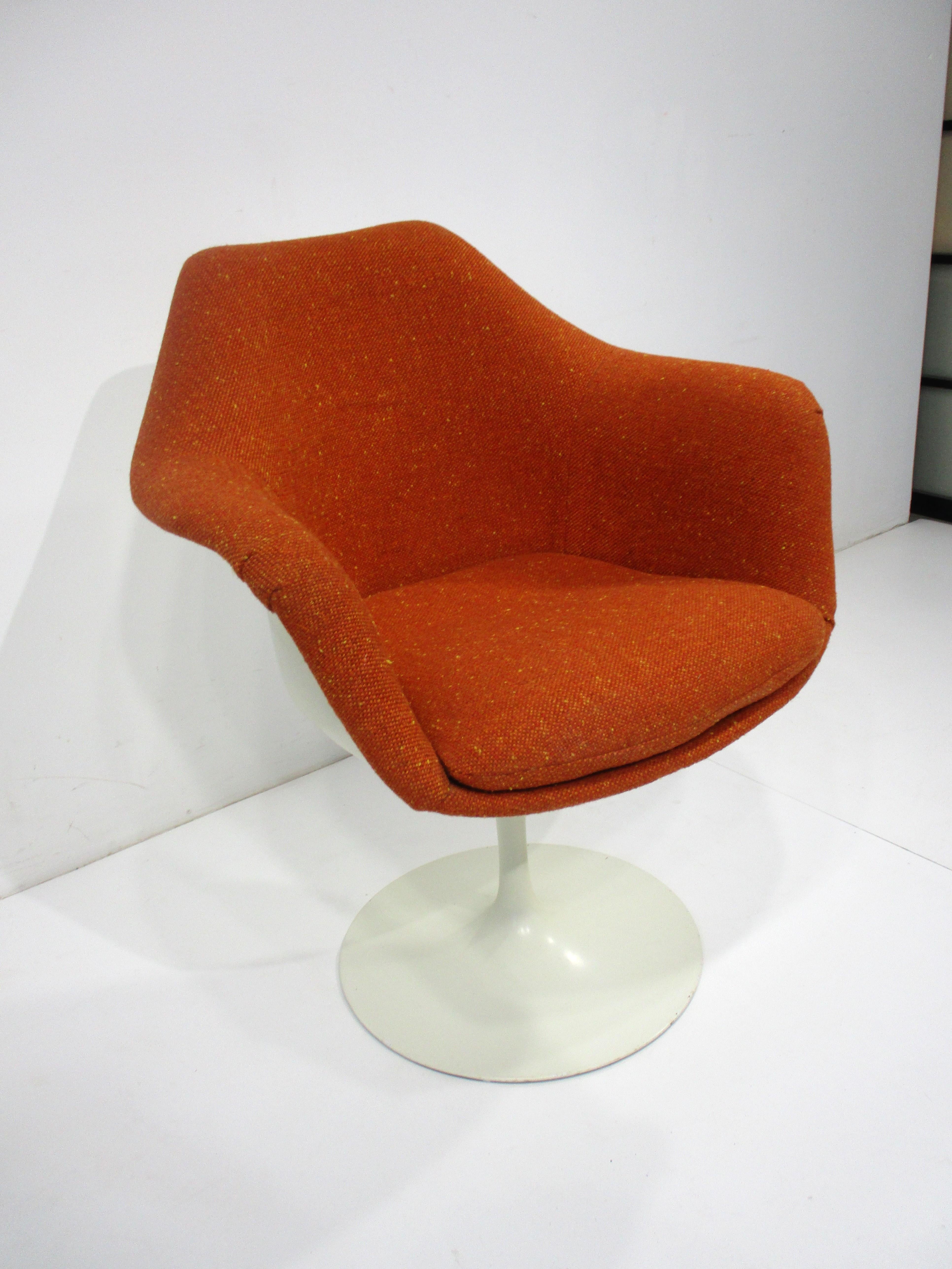 Metal Eero Saarinen Upholstered Tulip Armchair for Knoll  For Sale