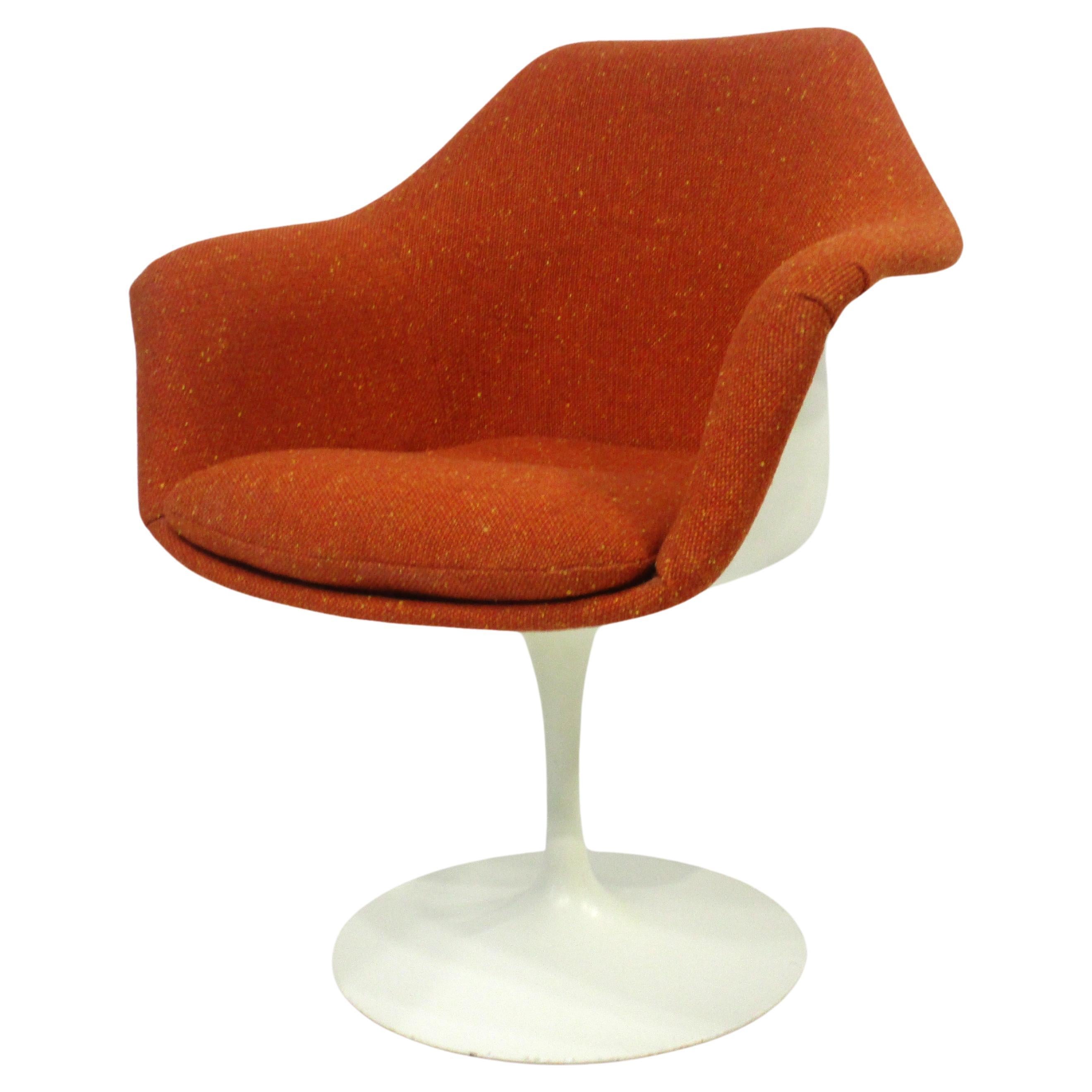 Fauteuil Tulip tapissé Eero Saarinen pour Knoll  en vente