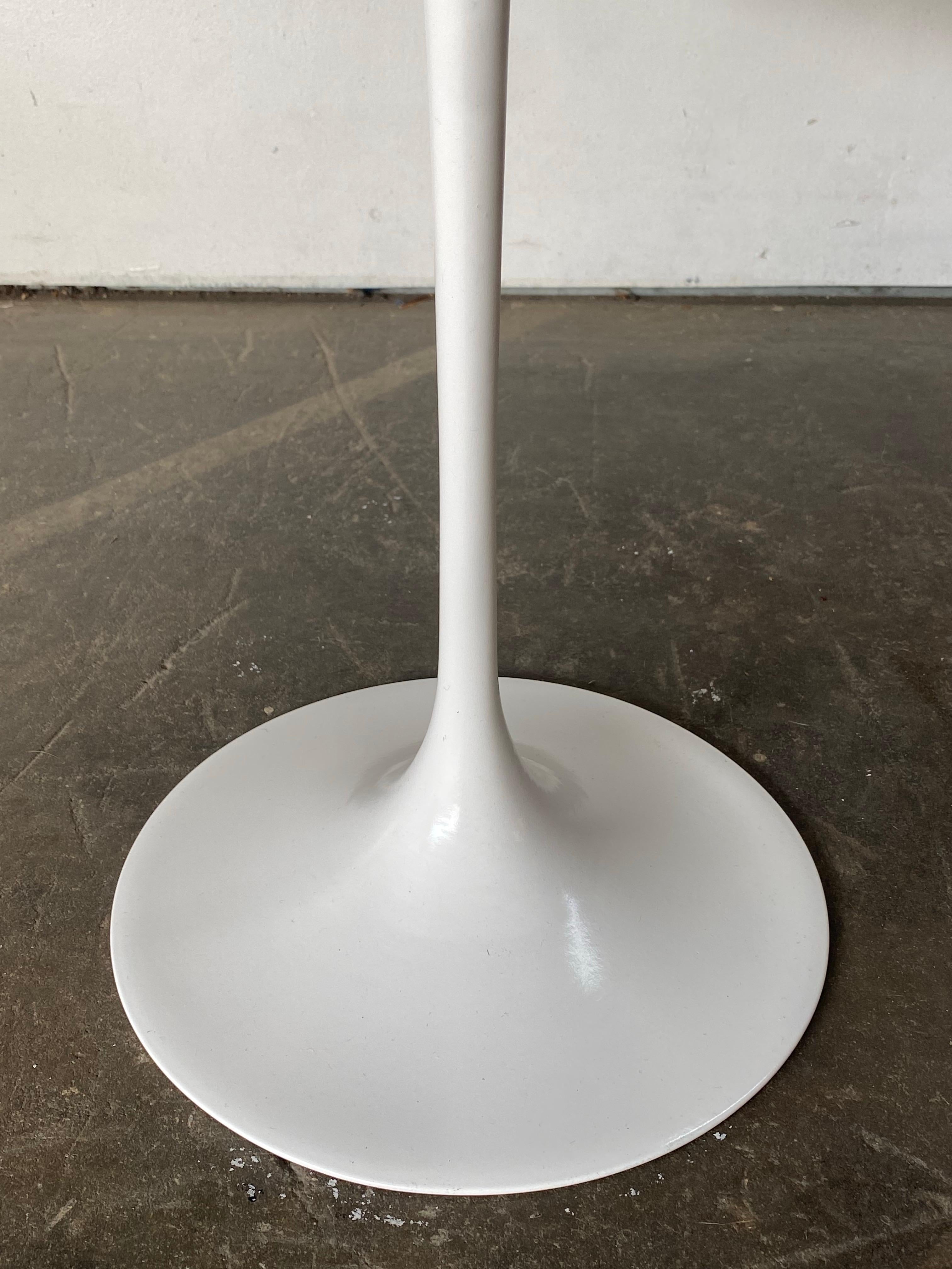 Eero Saarinen Verdi Alpi Green Marble Tulip Side Table for Knoll For Sale 5
