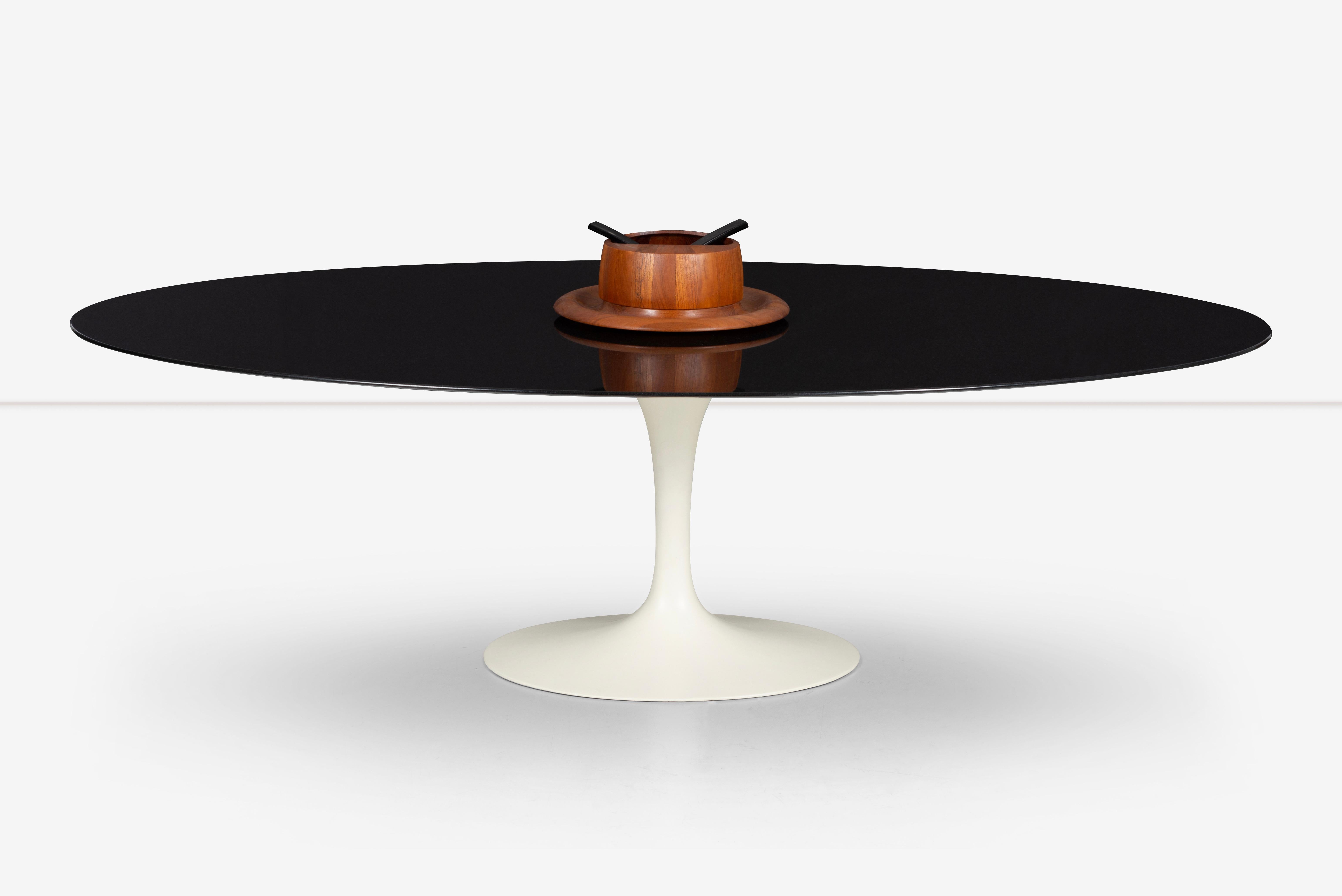 Eero Saarinen für Knoll: Pedastal-Tisch im Vintage-Stil (Moderne der Mitte des Jahrhunderts) im Angebot