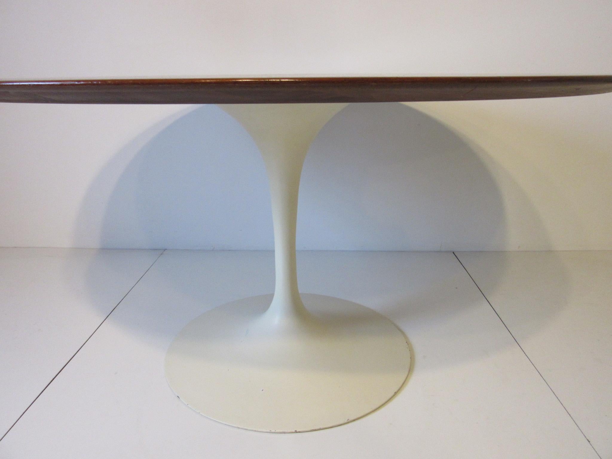 20th Century Eero Saarinen Walnut Tulip Dining Table for Knoll