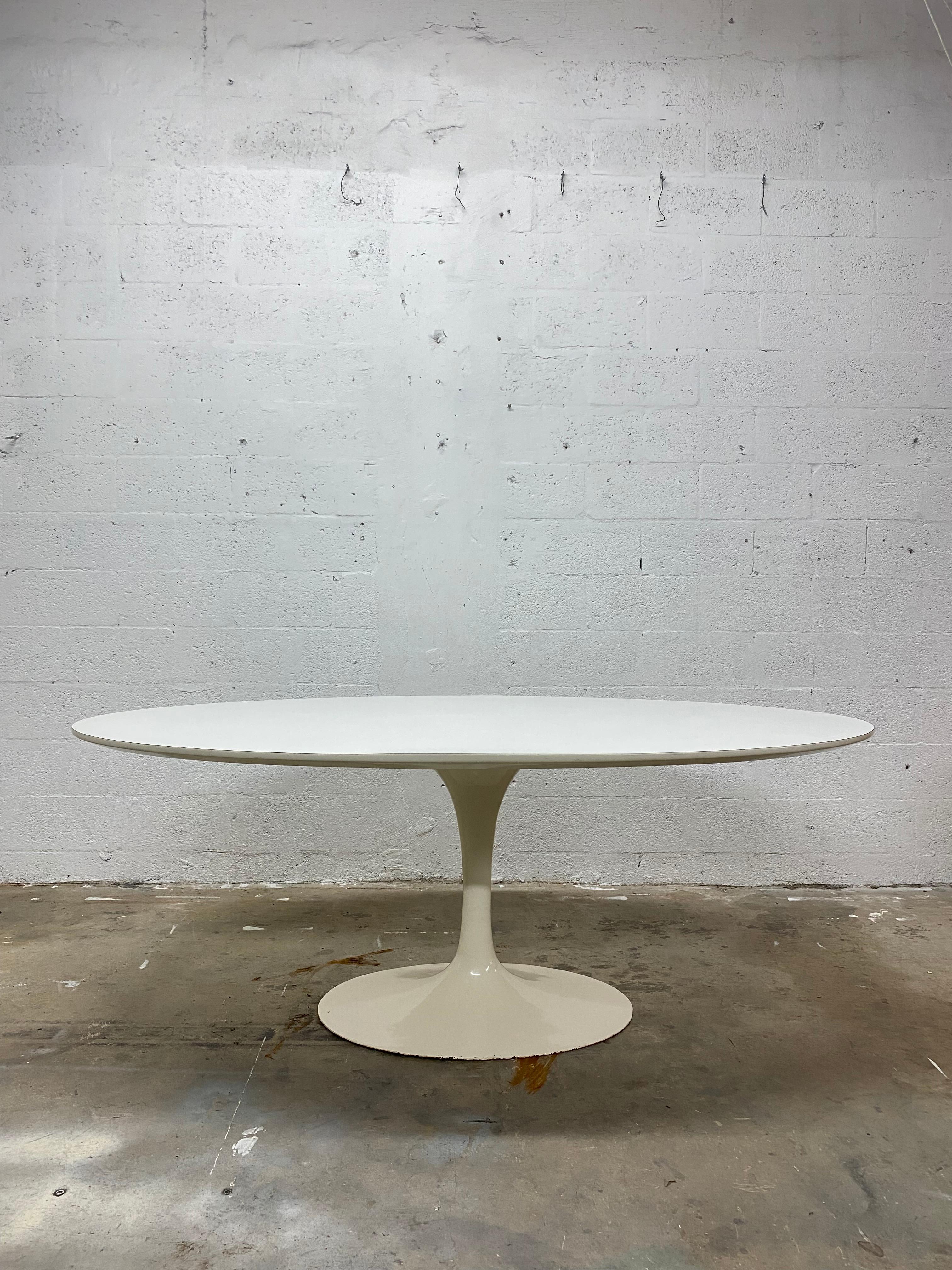 American Eero Saarinen White Laminate Oval Tulip Dining Table for Knoll, 1960s