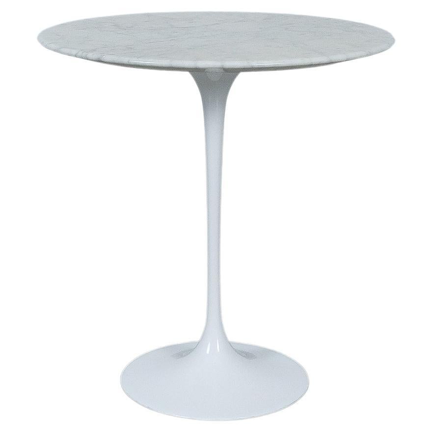 Table d'appoint en marbre blanc d'Eero Saarinen pour Knoll, 1960 en vente