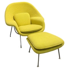 Eero Saarinen Womb Chair and Ottoman for Knoll, Boucle